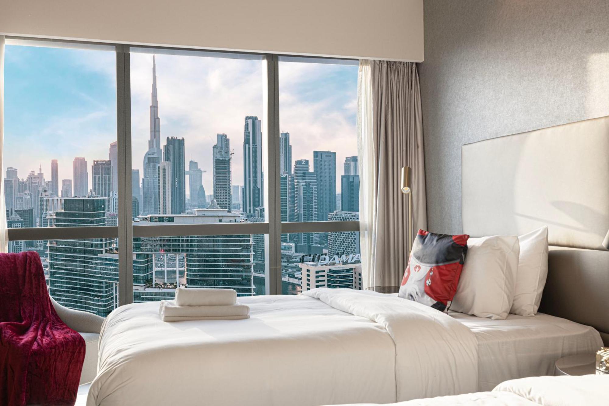 Luxurious 2bdr In Paramount Towers With Stunning Burj Khalifa Views Appartement *