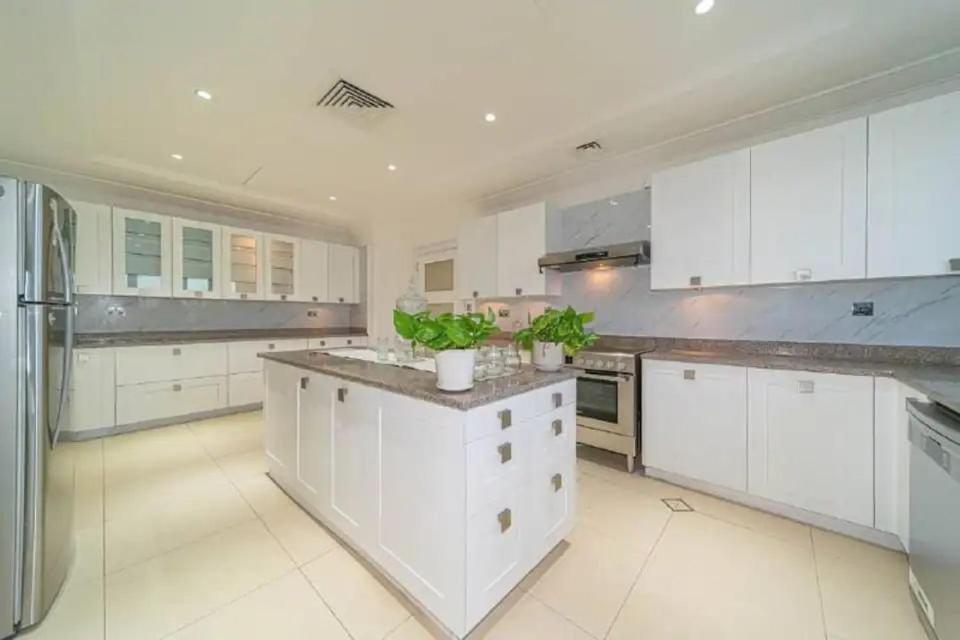 Modernized 6 Bedroom Chalet *