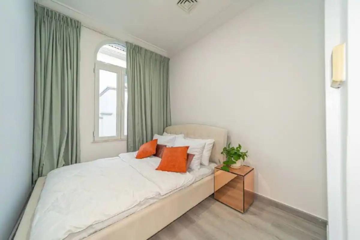Modernized 6 Bedroom * Dubaï