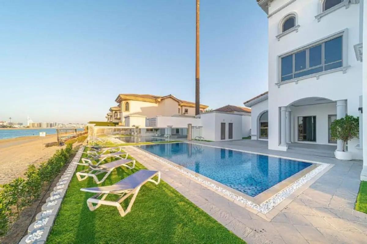 Modernized 6 Bedroom Chalet *