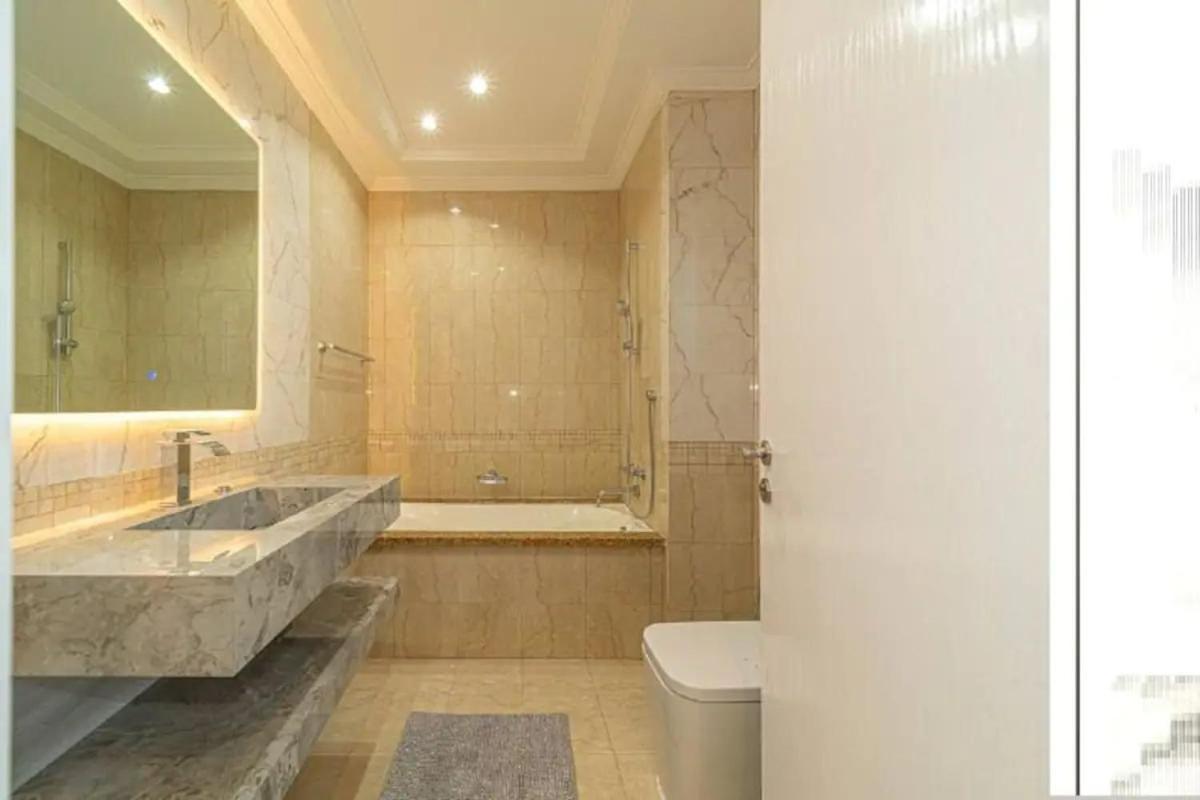 Chalet Modernized 6 Bedroom Dubaï