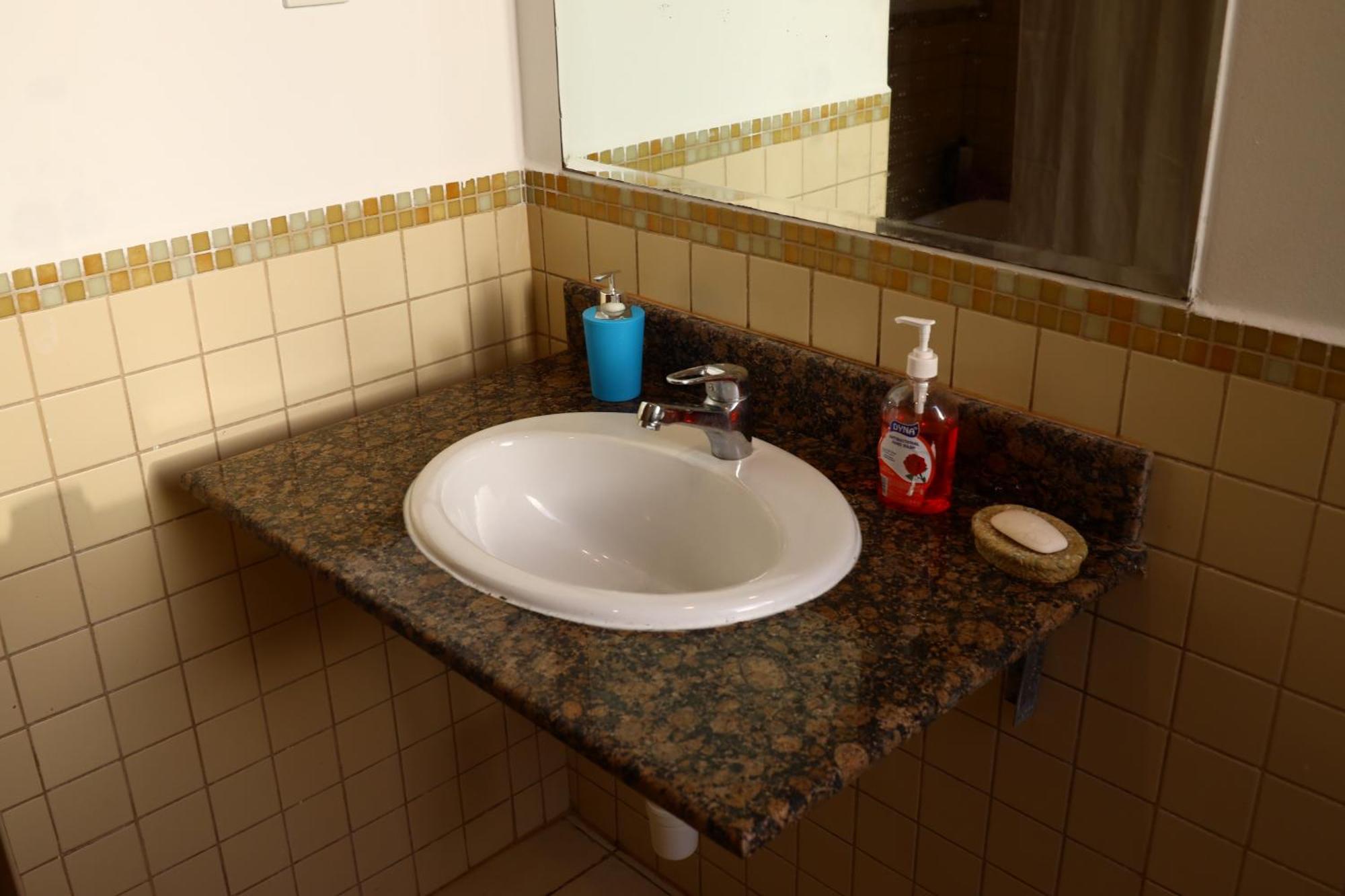 Shams Murjan Jbr Hostal