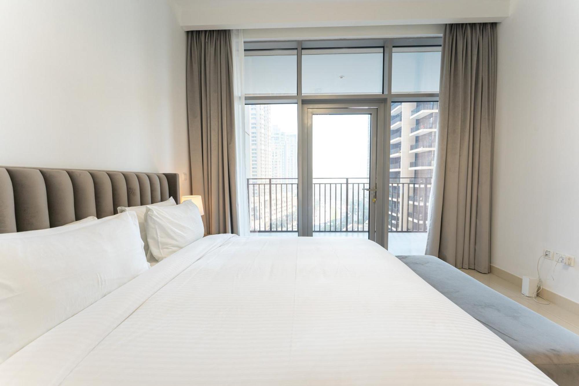 Modern Luxury 2br Burj Khalifa Partial & Blvd View Dubaï