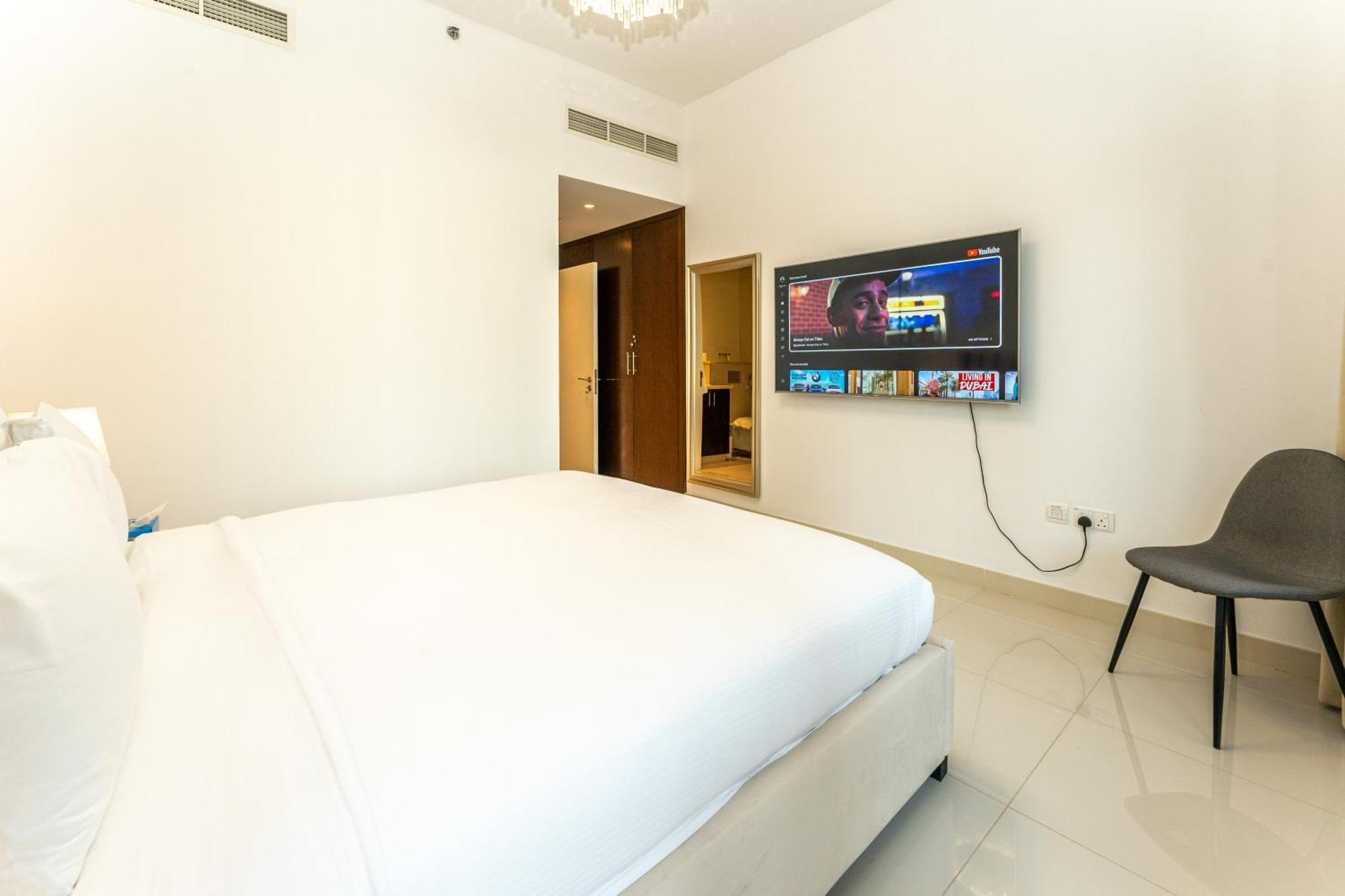 Modern Luxury 2br Burj Khalifa Partial & Blvd View * Dubaï