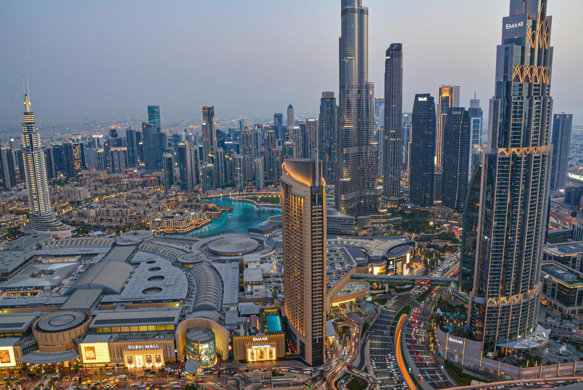 Exclusive Front Row Seats To Burj Khalifa Fireworks From Penthouse Level, Downtown Dubaï