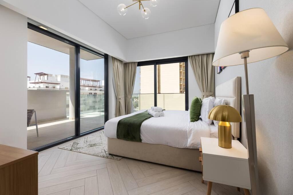 Apartment Waves - Tranquil Living 2br In Jvc With Views