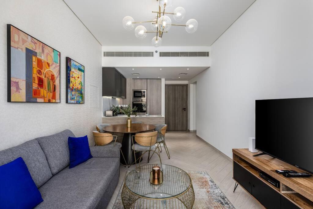 Waves - Tranquil Living 2br In Jvc With Views *