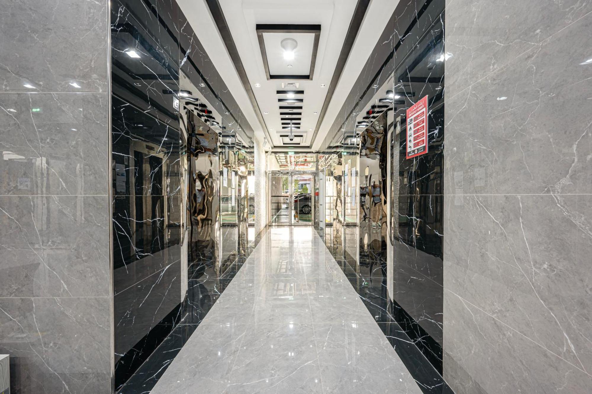 Modern Comfort In Dubailand Dubai
