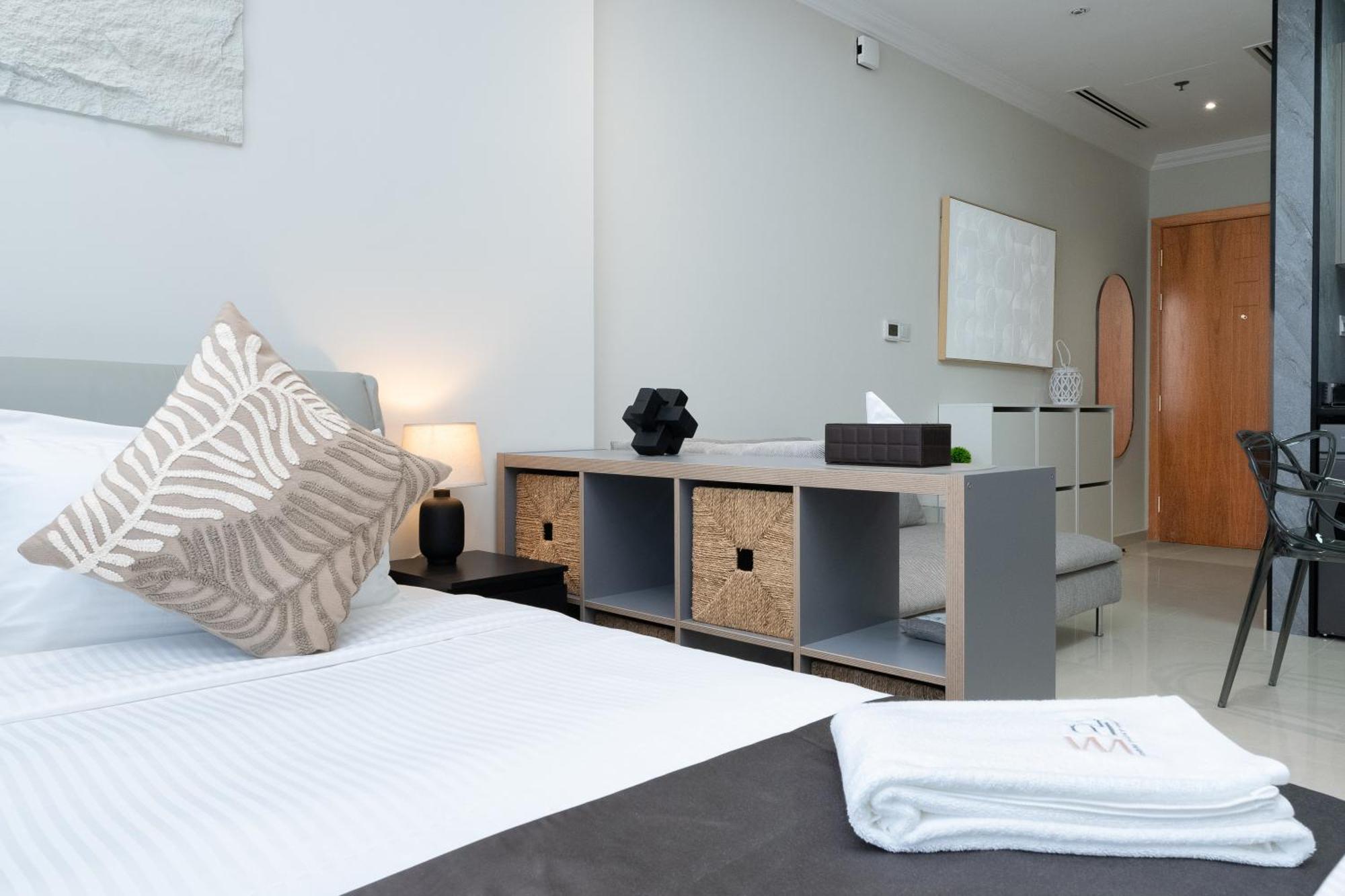 Escape 24 - Luxury Dunya Tower Downtown Near Mall Appartement Dubaï