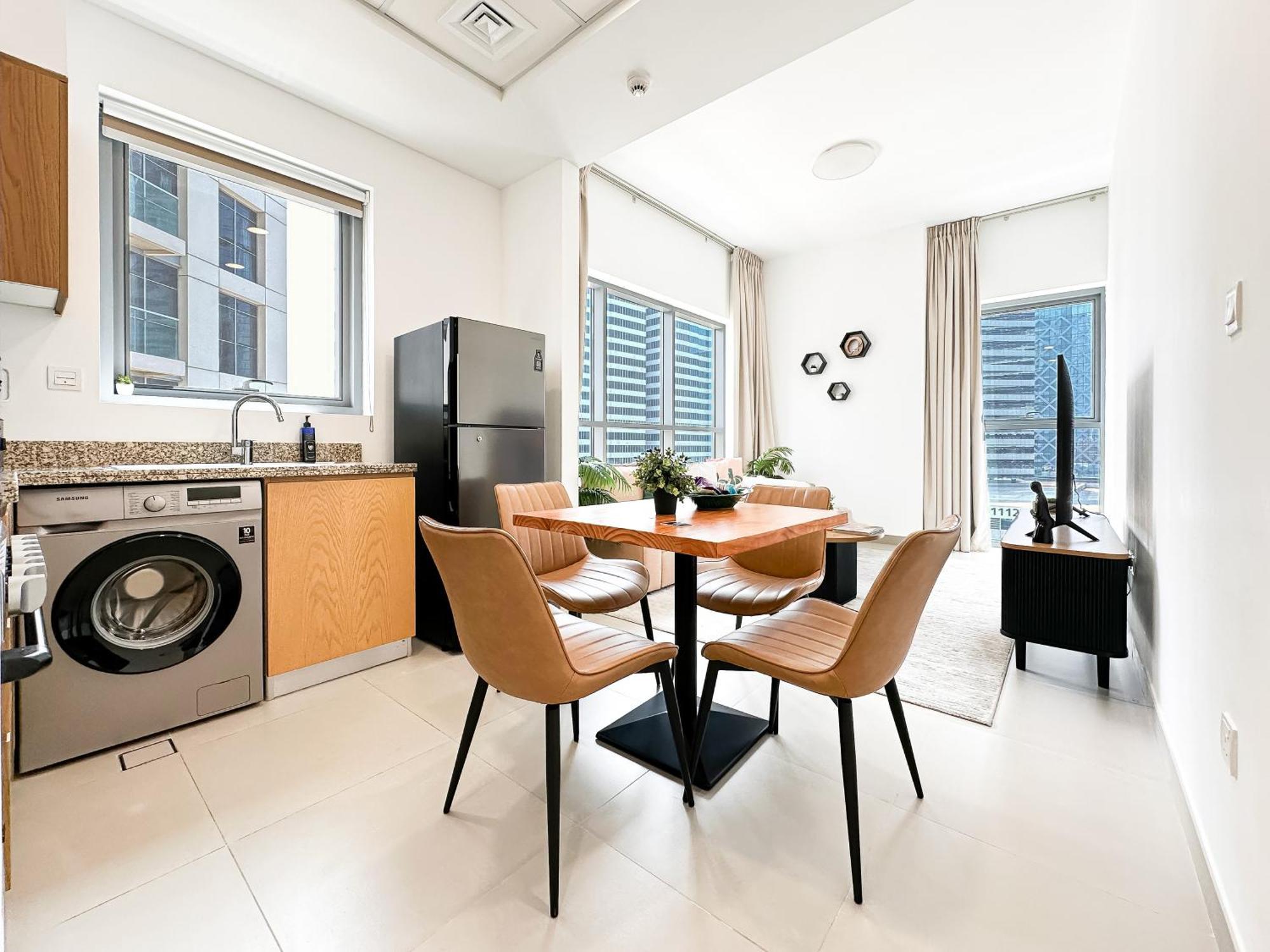 Trophy - Downtown Skyline Sanctuary Apartemen