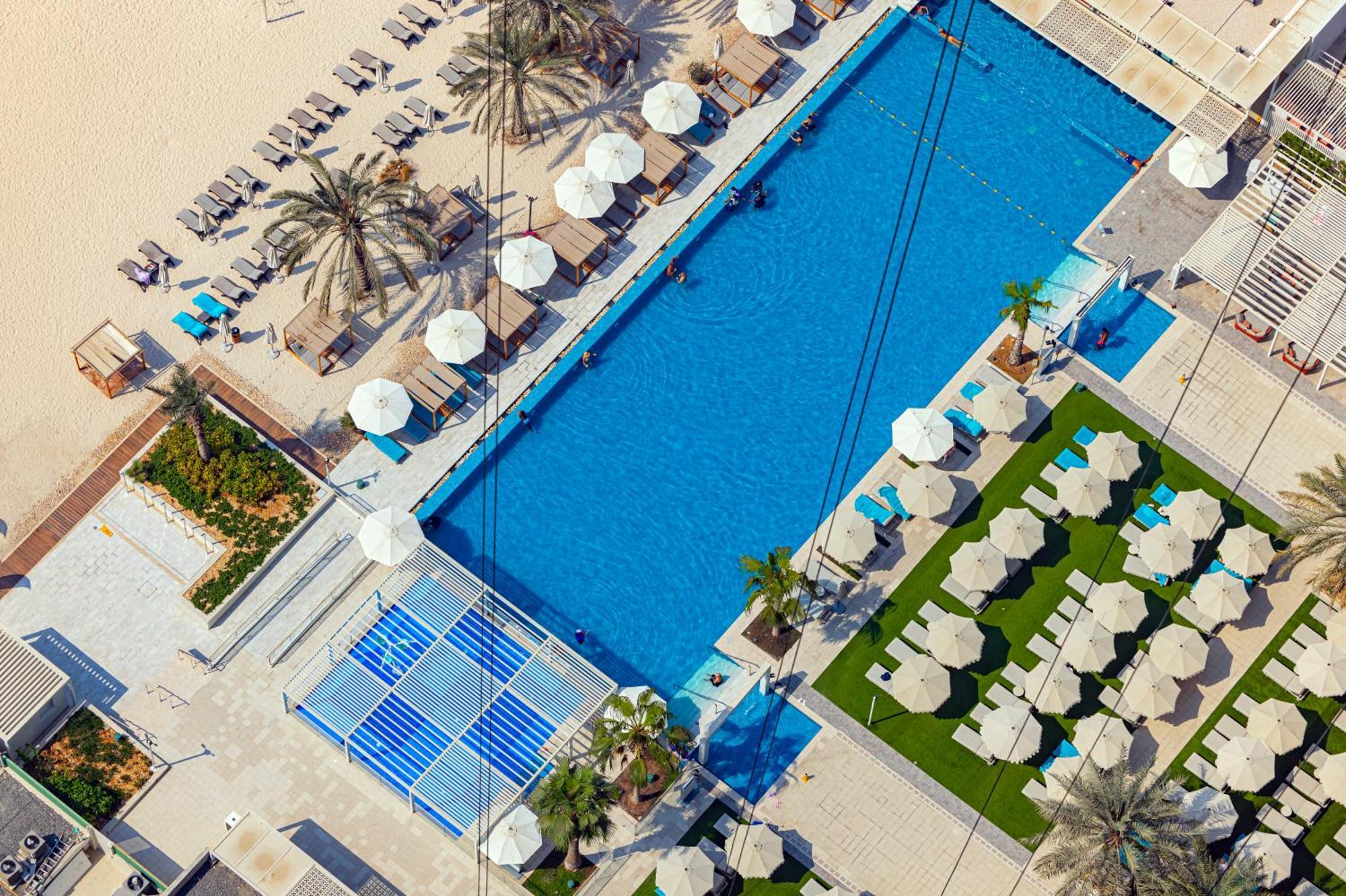 Daniels Sea View 3br Plus Maids In Address Jbr * Dubái