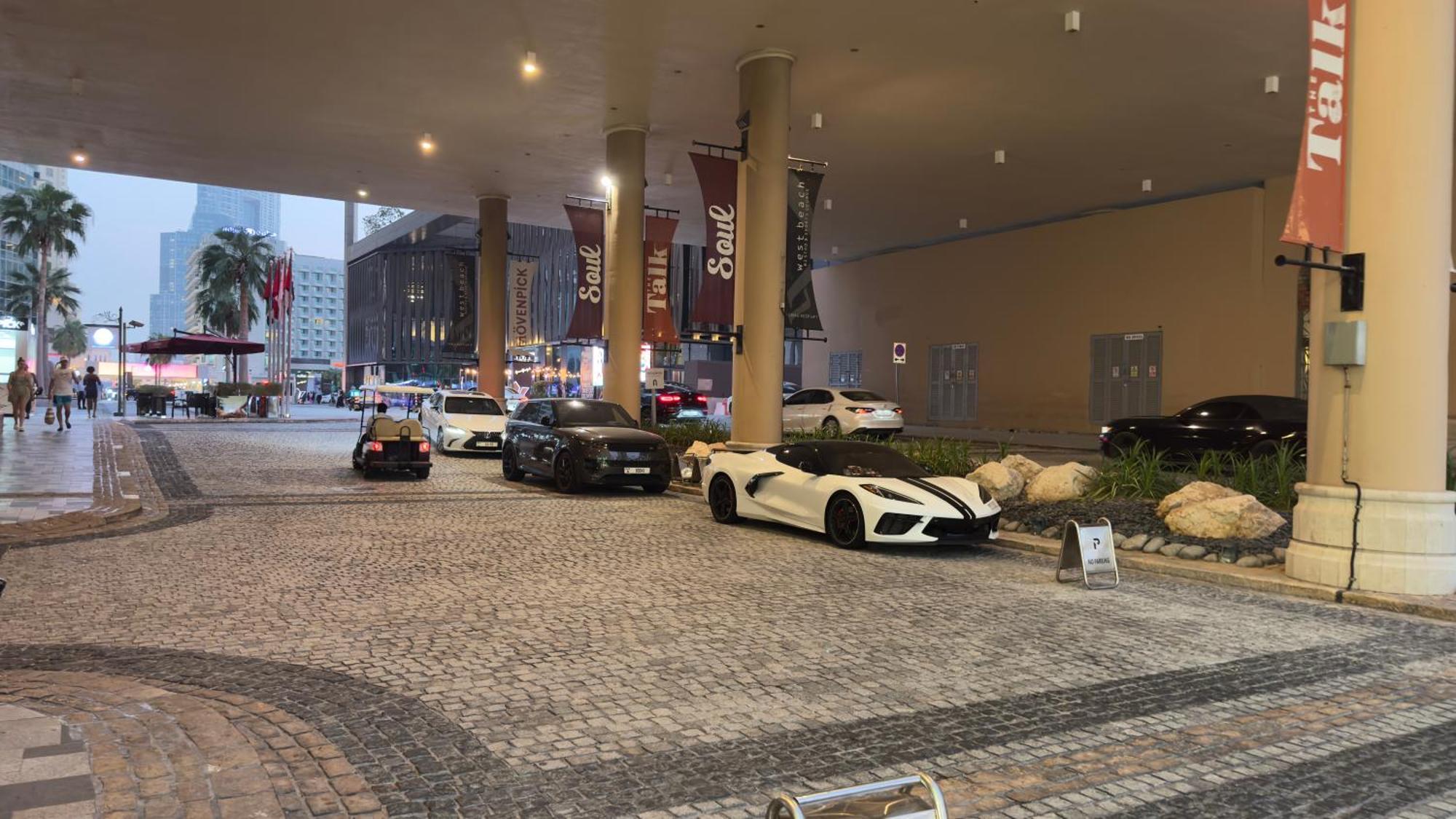 Harmony - Jbr Hostal Dubái