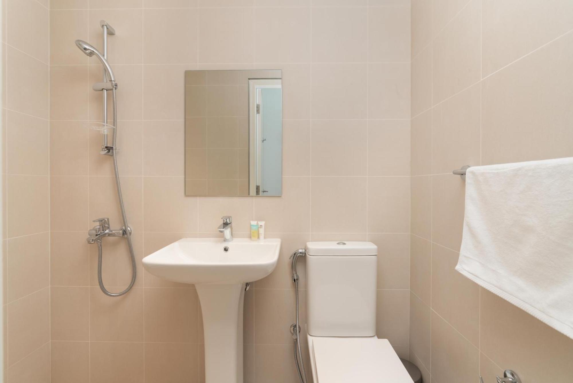 Bluewaters Residences 10 - Spacious Unit With Large Balcony *