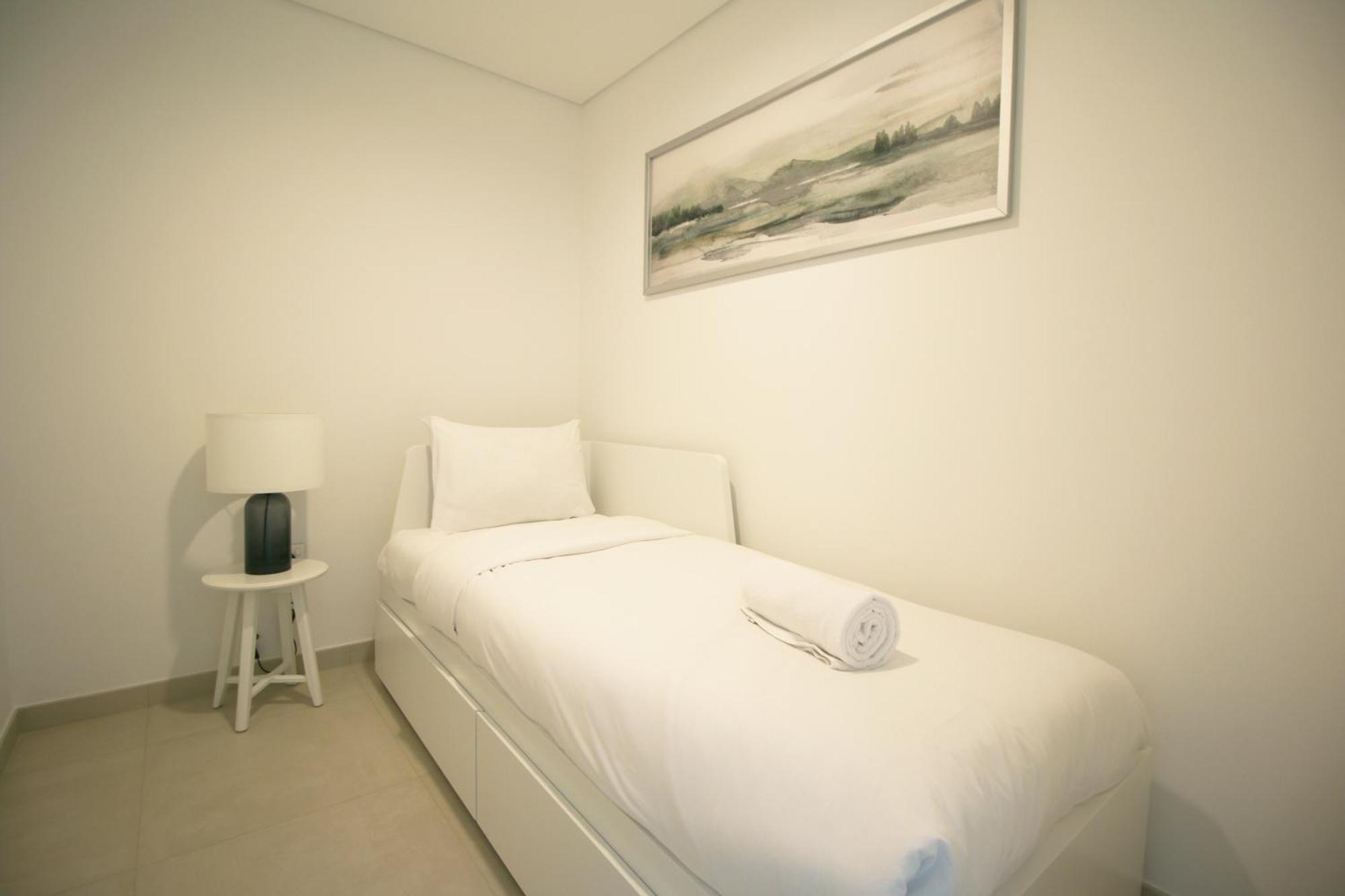 Rh - Burj Khalifa View, 03br With Maid's Room, 7 Mins Walk To Burj Khalifa Dubái