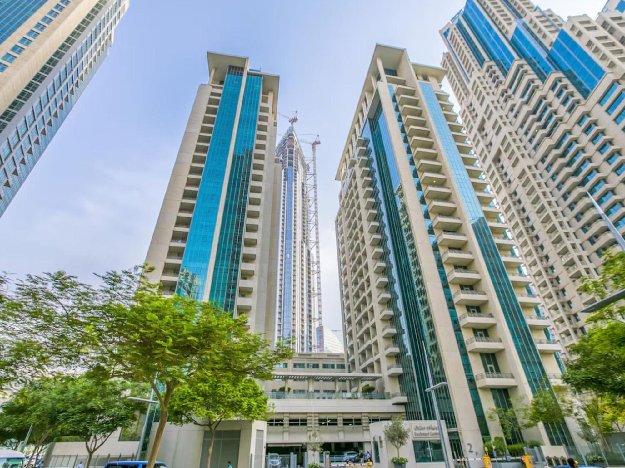 Golden Homes Boulverd 1bhk Blue Heaven Near Mall & Burj Khalifa Downtown Apartment