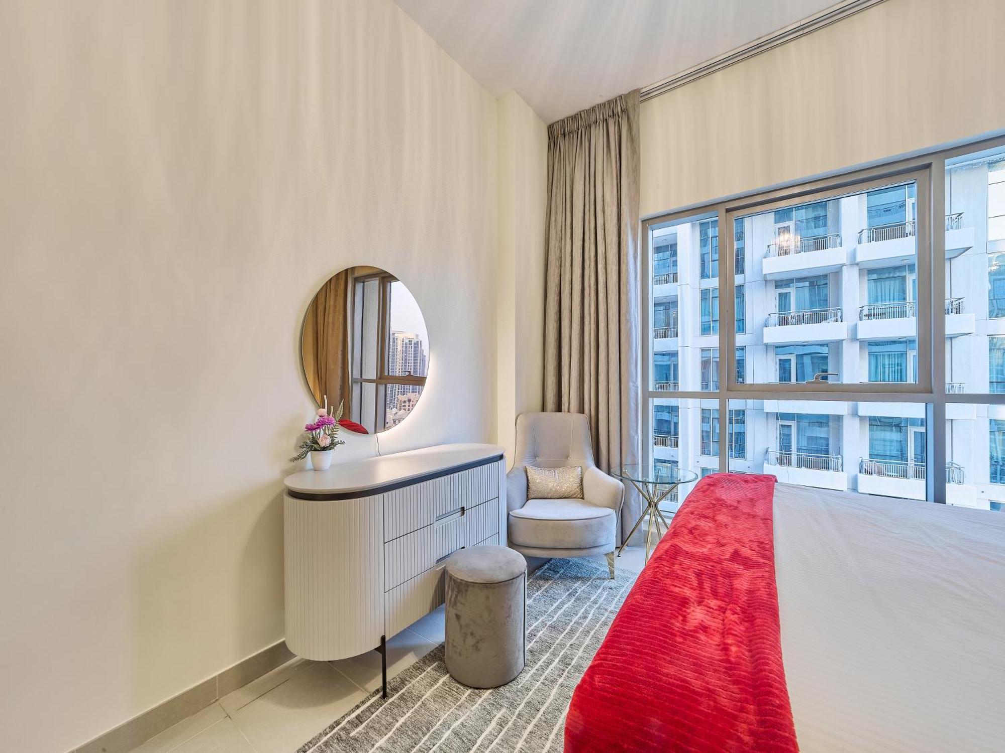 Golden Homes Boulverd 1bhk Blue Heaven Near Mall & Burj Khalifa Downtown Apartment