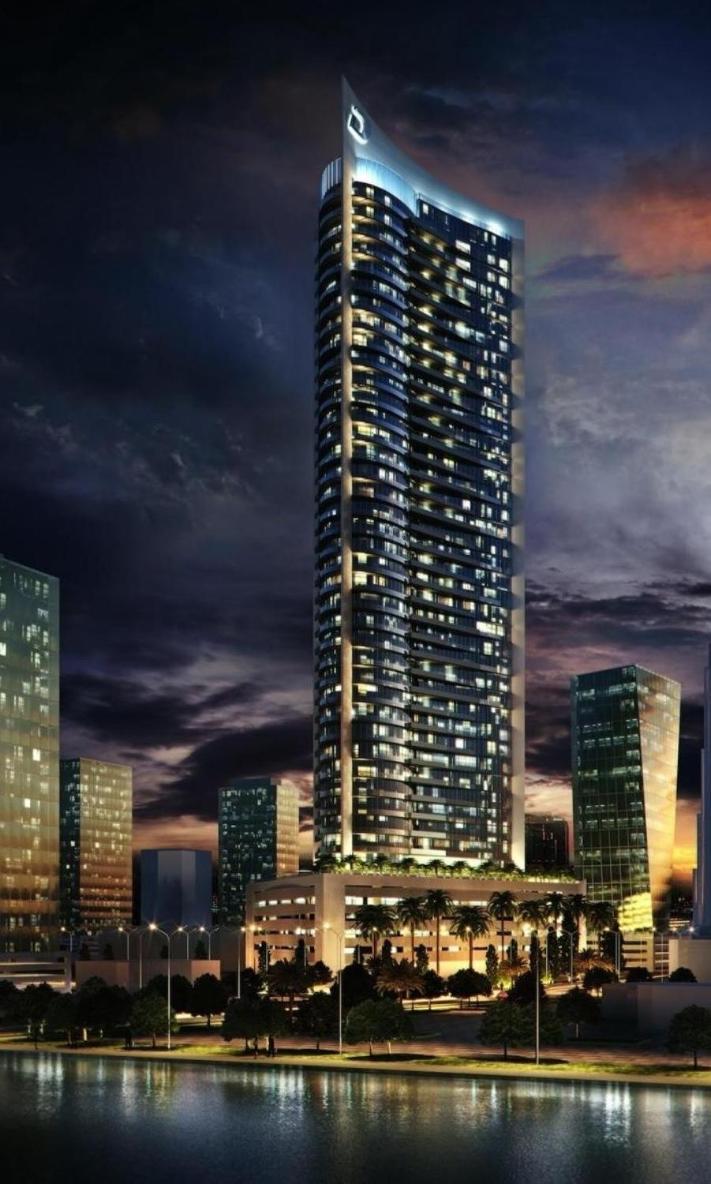 Apartamento Burj Khalifa View! 2 Bedroom Luxe With 4 Minute Walk To Mall! Pool And Sauna Access!