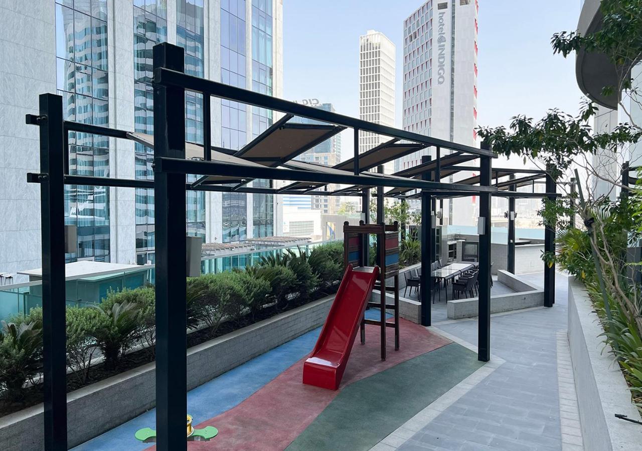 Burj Khalifa View! 2 Bedroom Luxe With 4 Minute Walk To Mall! Pool And Sauna Access! Apartamento *