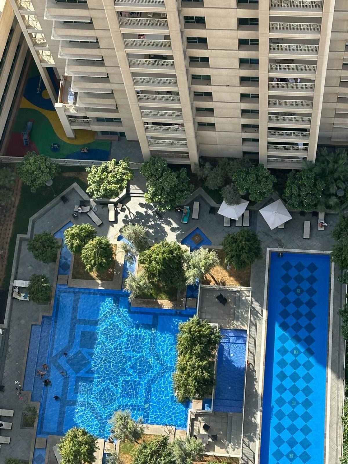 2br Partial Burj Khalifa & Pool View In 29 Boulevard Appartement Dubaï