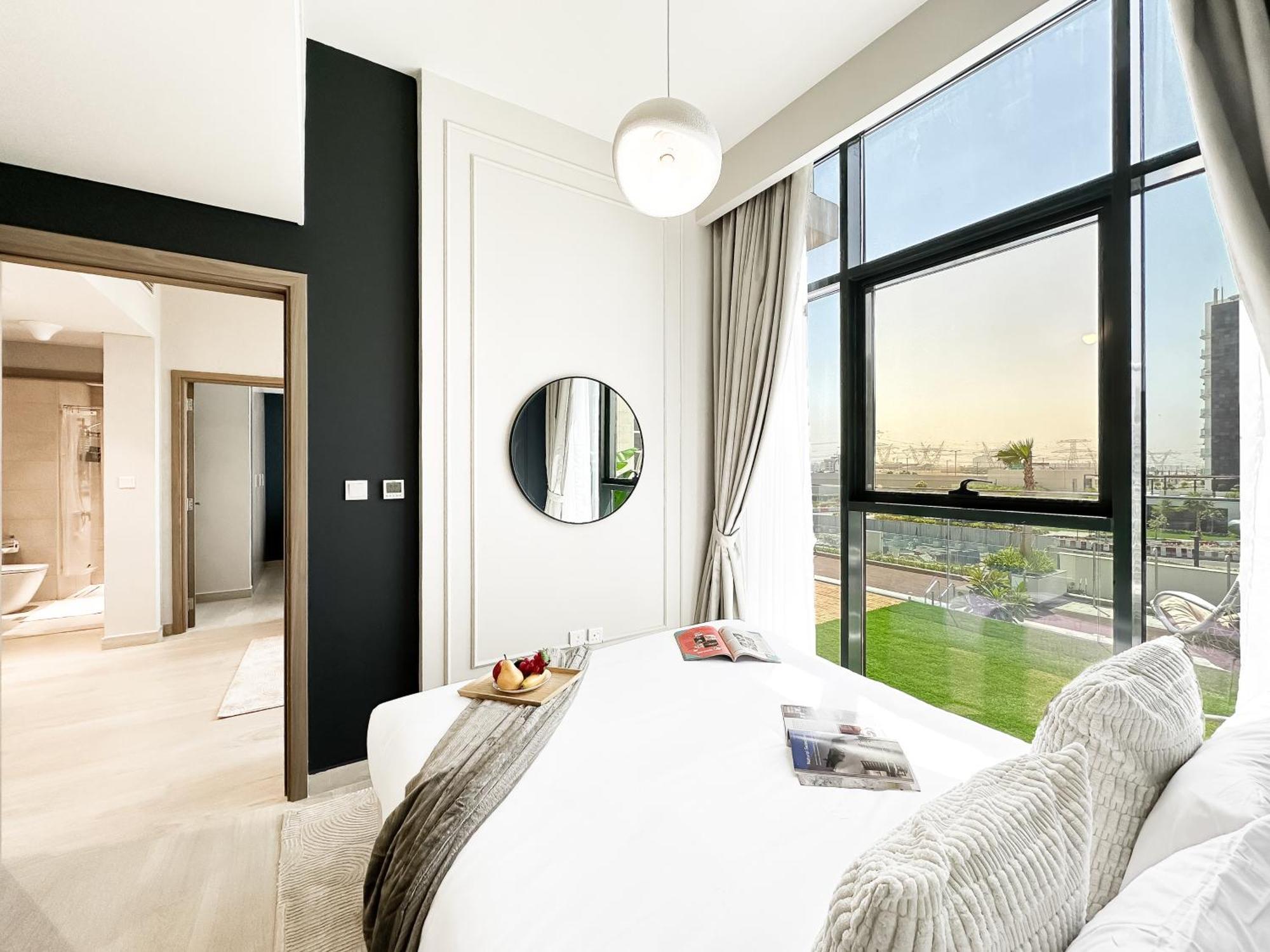 Exquisite 2br Oasis W Pool View In Meydan Apartment *