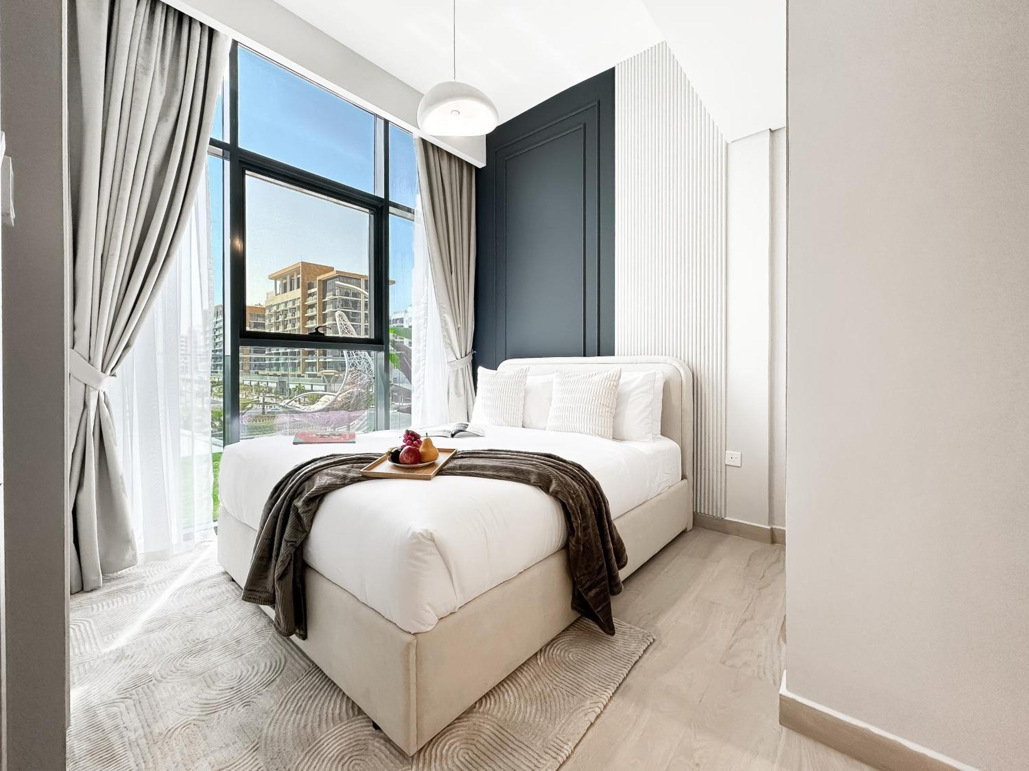 Apartment Exquisite 2br Oasis W Pool View In Meydan Dubai