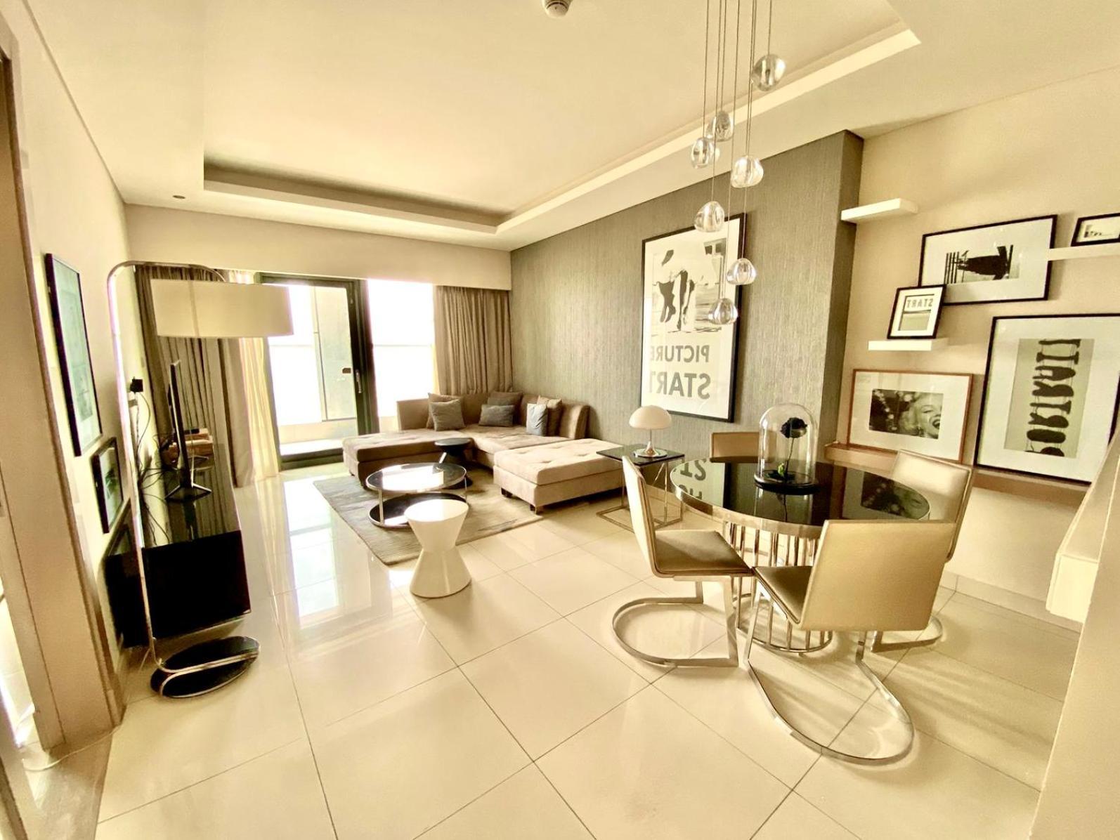 Apartamento Luxury 1br - 5 Min Drive To Mall-5 Star Facilities Dubái