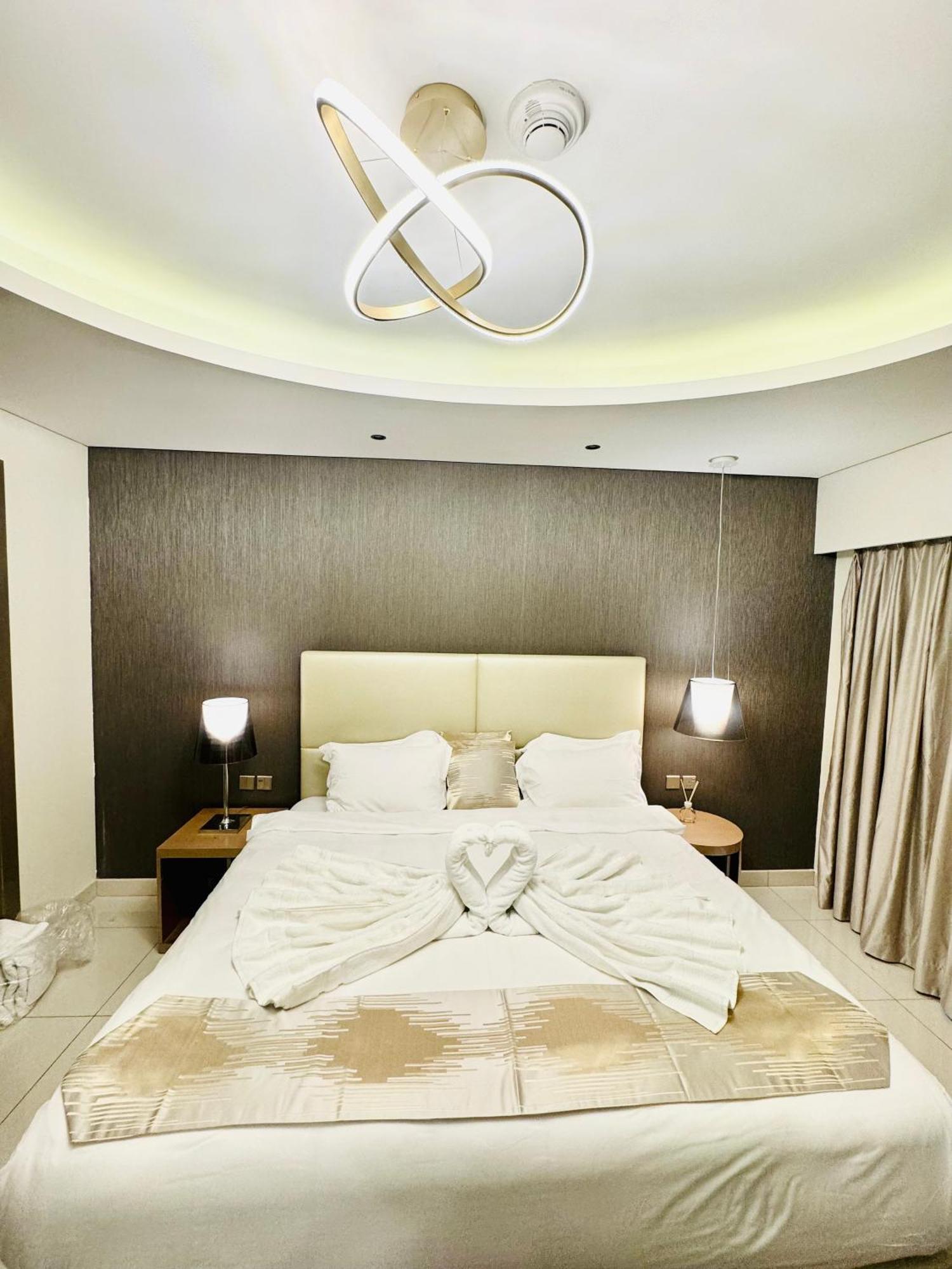 Luxury 1br - 5 Min Drive To Mall-5 Star Facilities Dubái