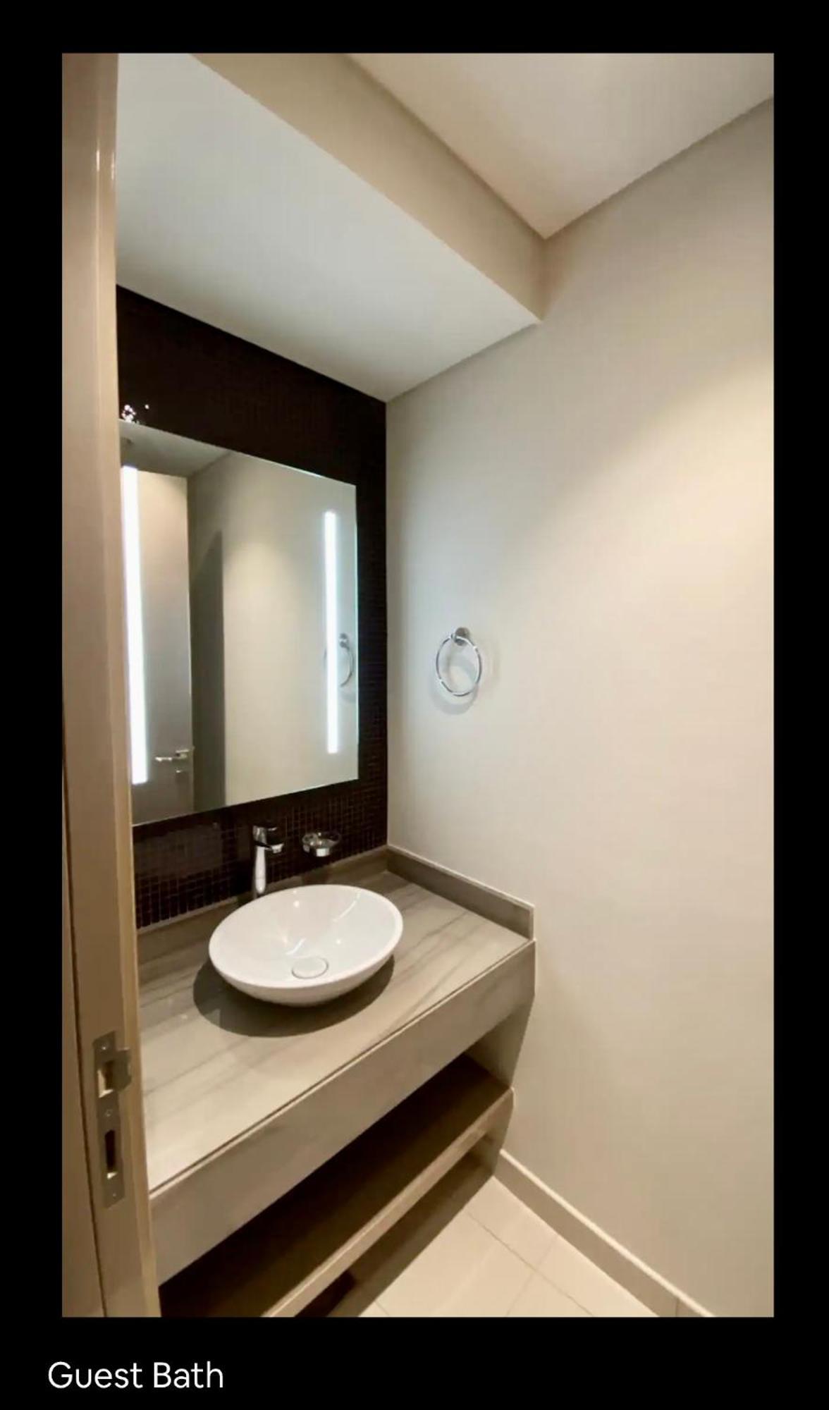 Luxury 1br - 5 Min Drive To Mall-5 Star Facilities Dubái
