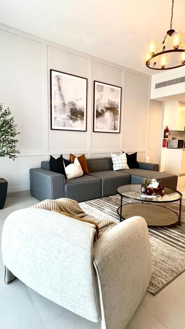White Sage - Bright And Spacious 1br In Mjl Appartement