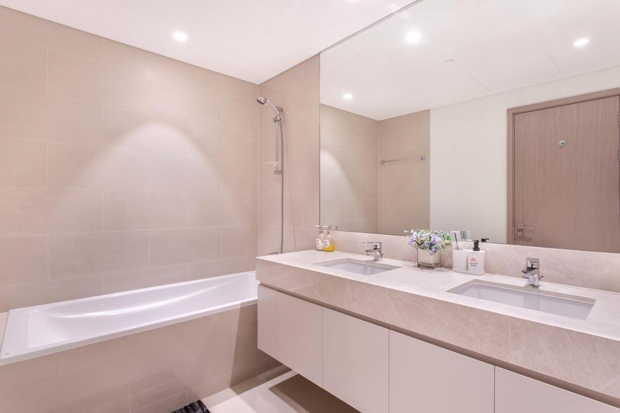 Lägenhet Iconic Burj Khalifa 2 Bedroom Downtown By Gua Gua Holiday