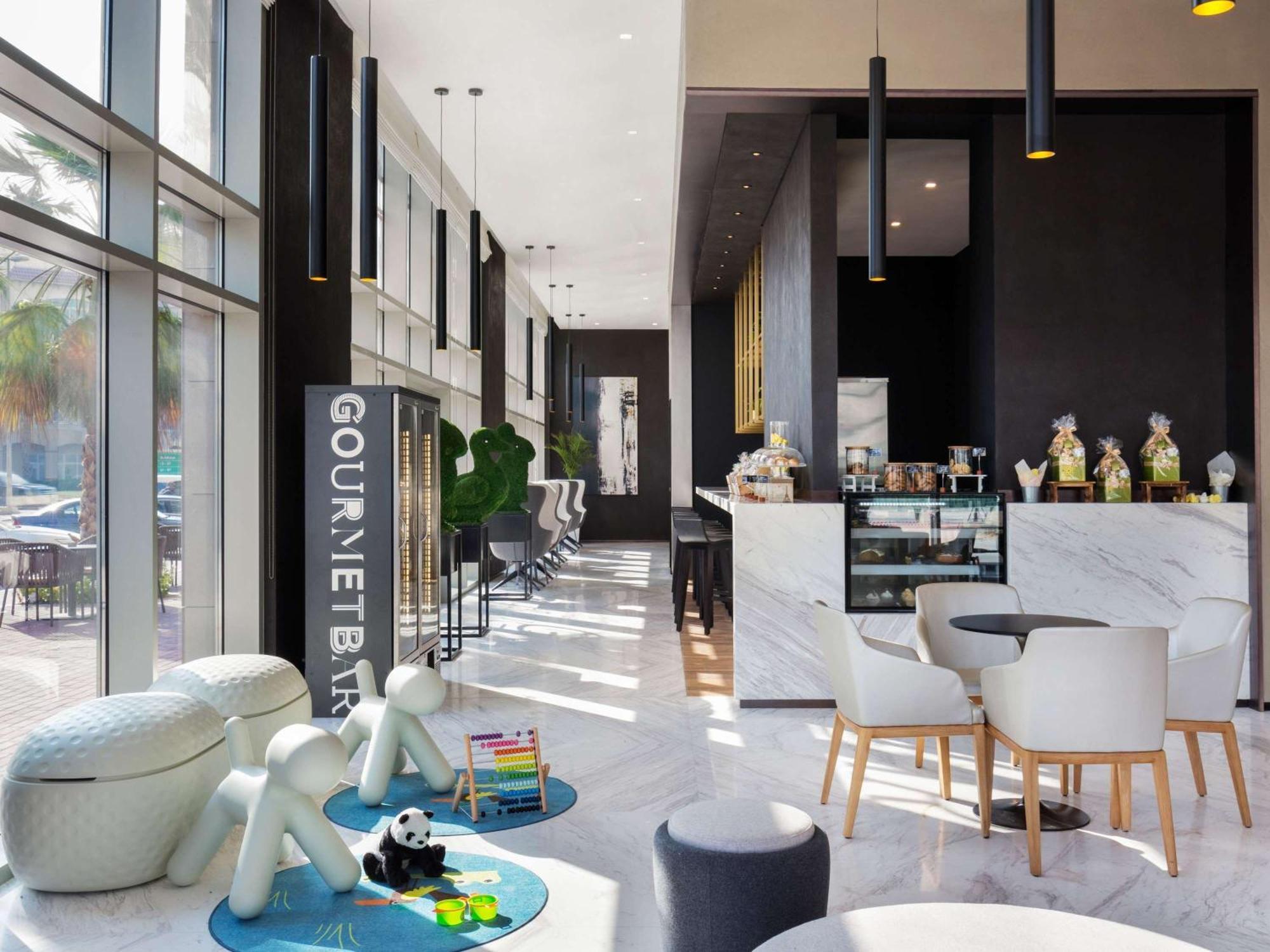 Hotel Novotel Bur - Healthcare Dubai