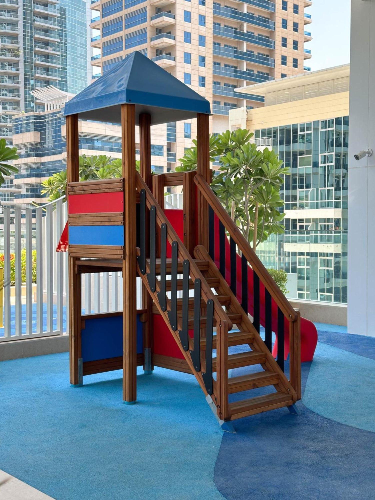 Apartemen Lux 1br Direct Access To Marina 4 People