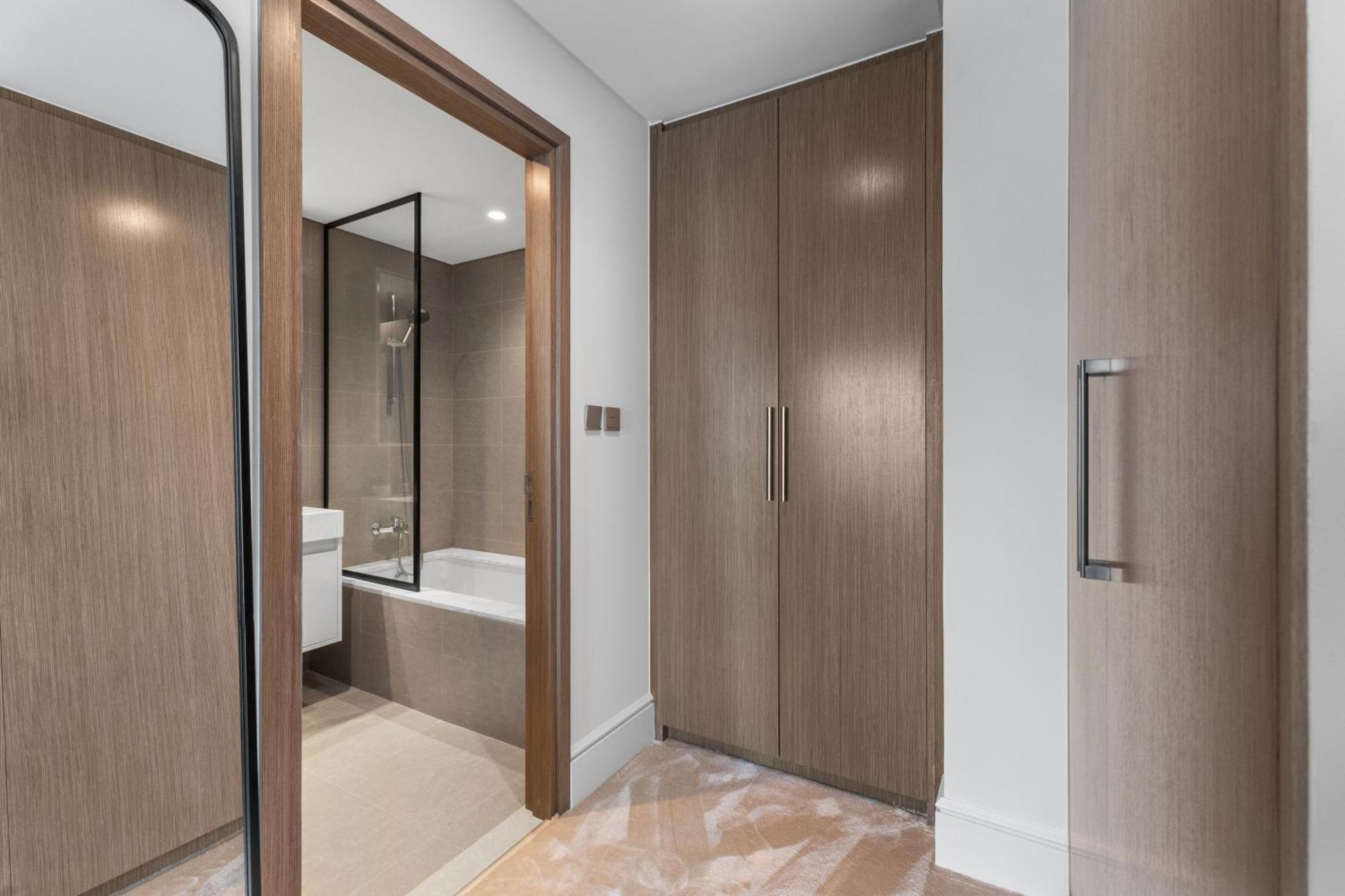 Apartment Full Fountain And Burj View - 3br Burj Royale Dubai