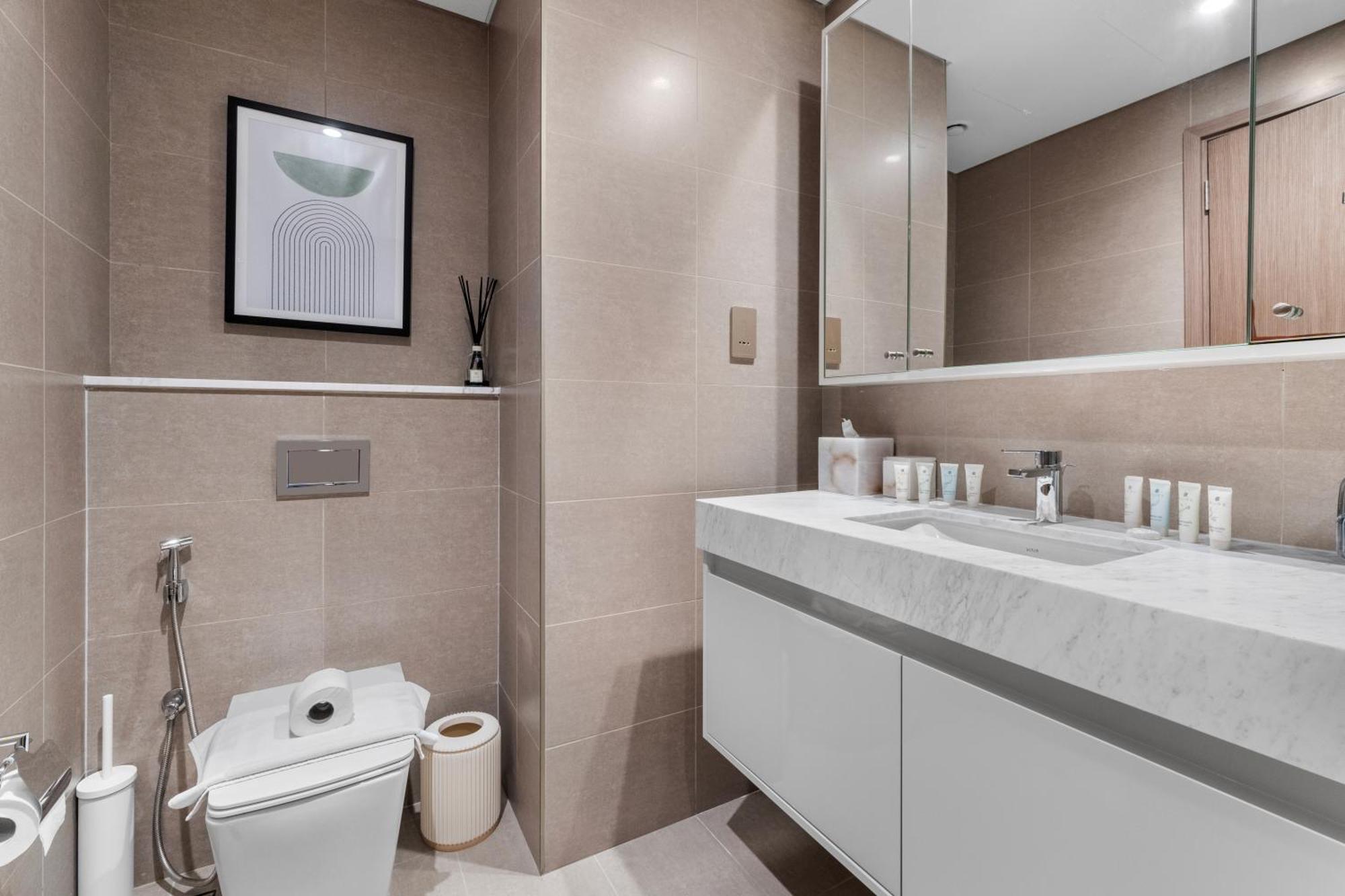 Full Fountain And Burj View - 3br Burj Royale Apartment *