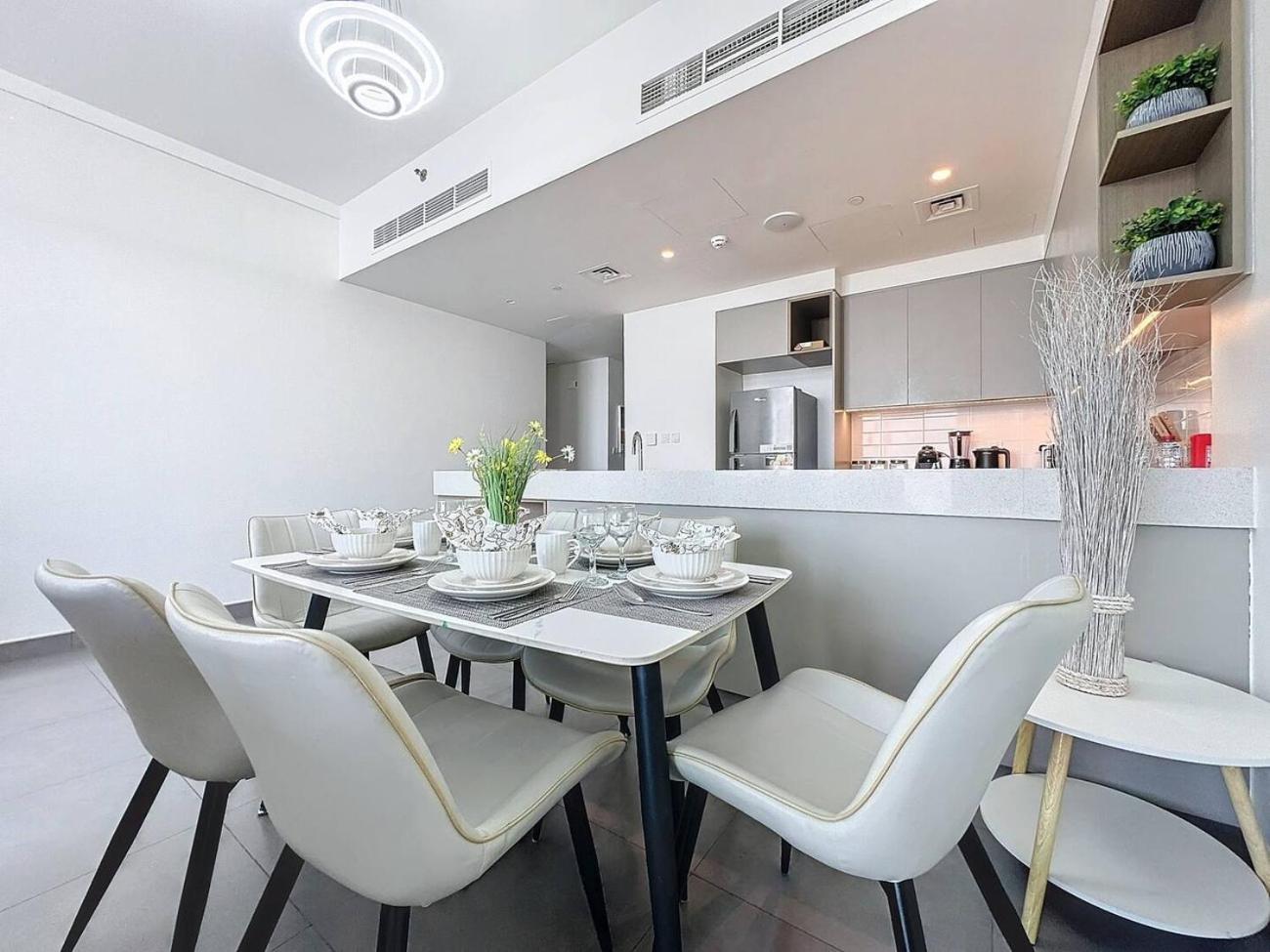 Fam Living - Spacious 3-bedroom In Creek Gate With Stunning Views Appartement *
