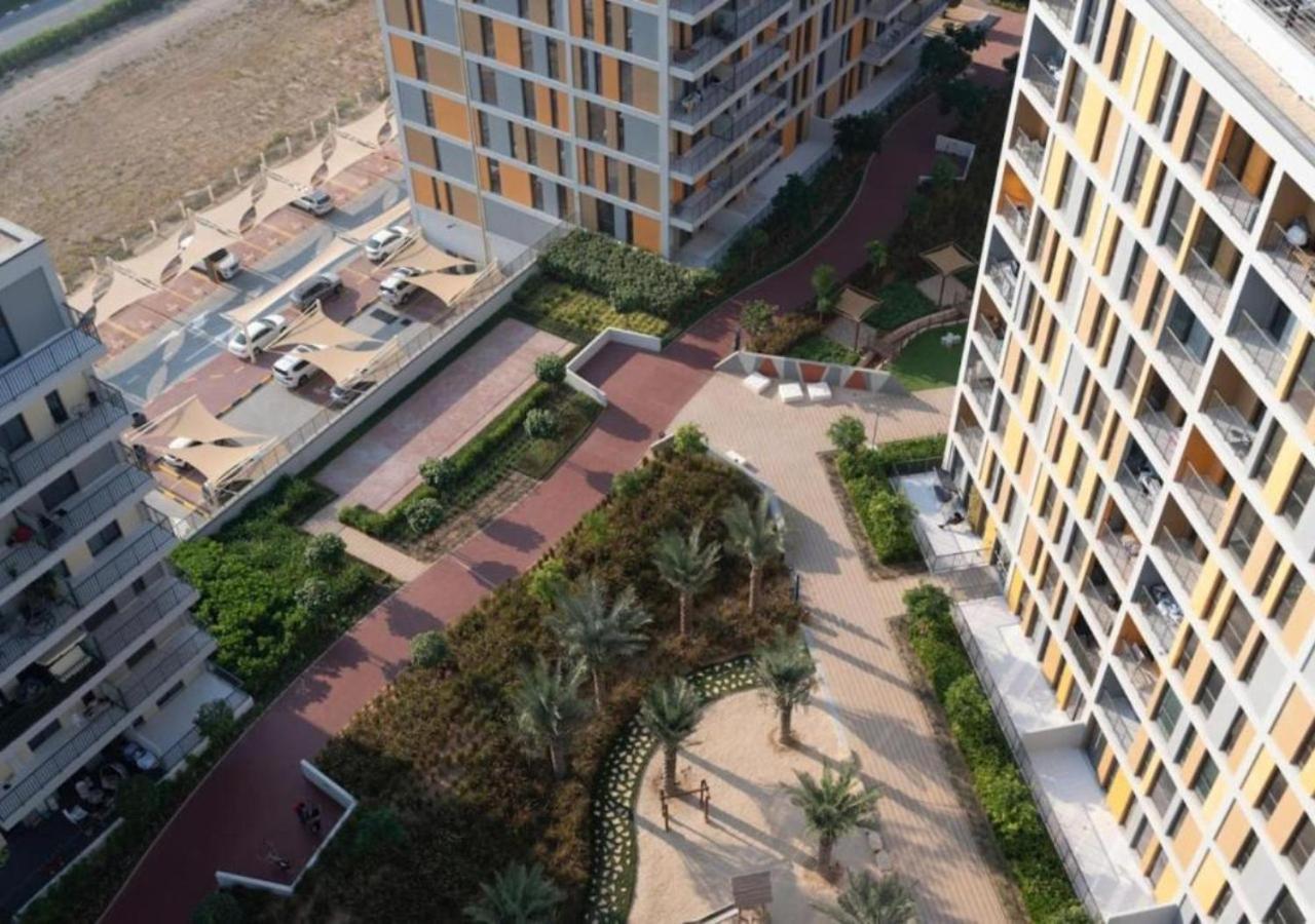 Apartamento Elegant 2br High Views & Midtown Living By Vibel Dubái