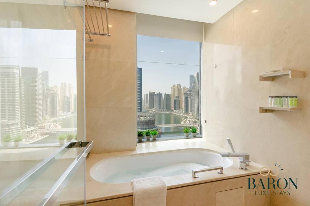 Fabulous 1br Jw Marriot Marina *