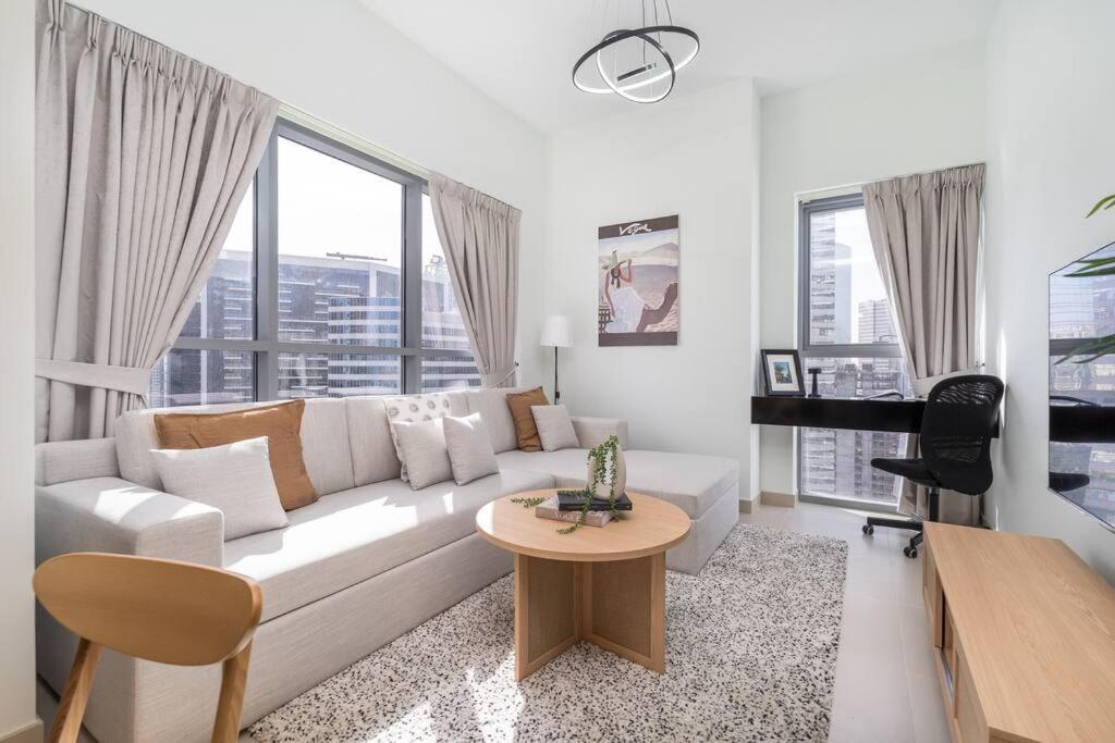 Mystic - Stylish High-rise Living With Premium Amenities * Dubai