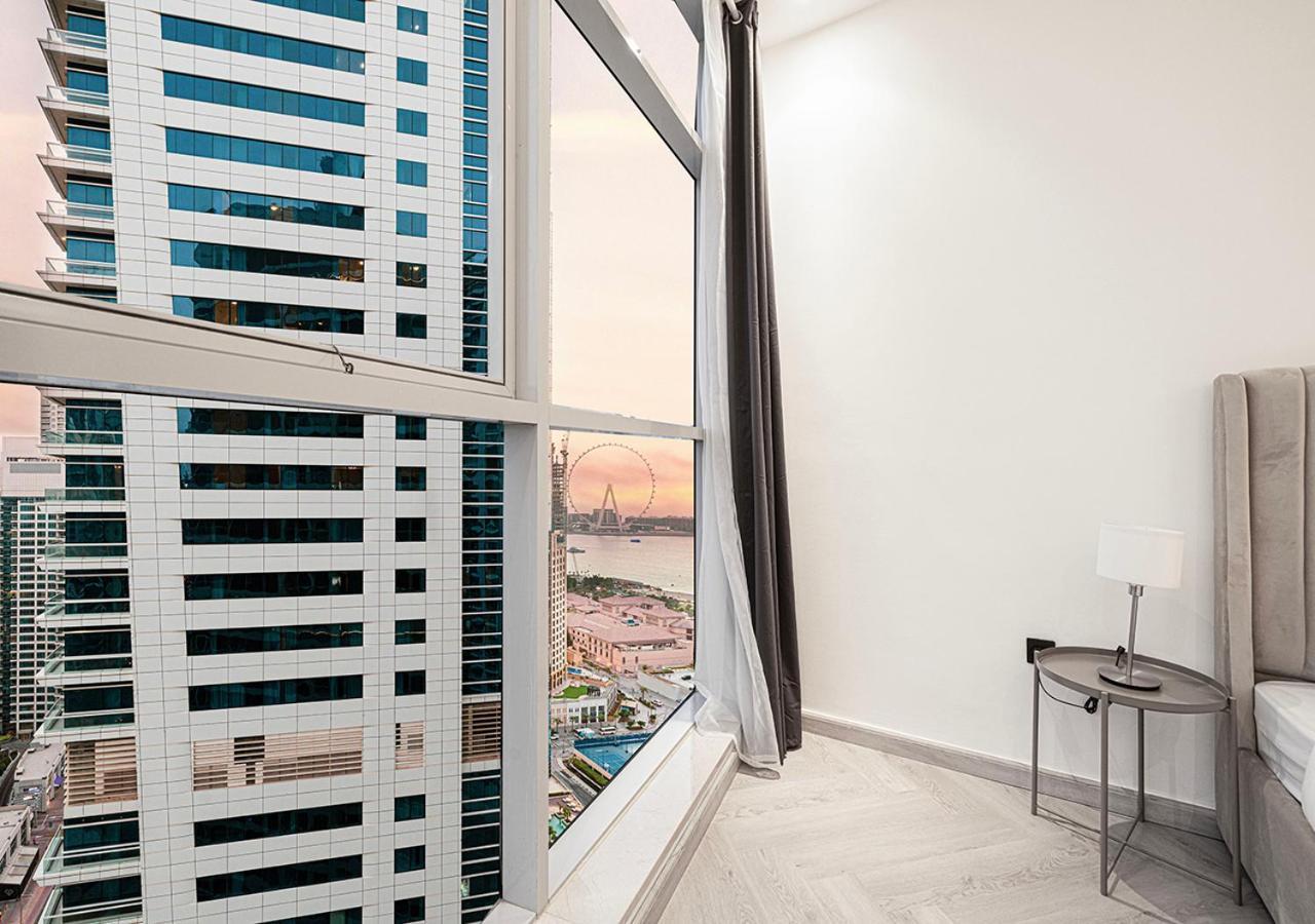 Modern 4br With Balcony And Scenic Marina Views *