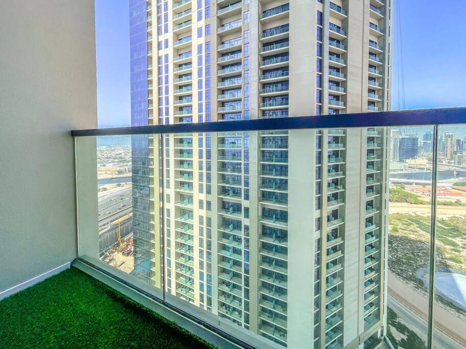 Damac Aykon 2 Bedroom Business Bay - Ezytrac *