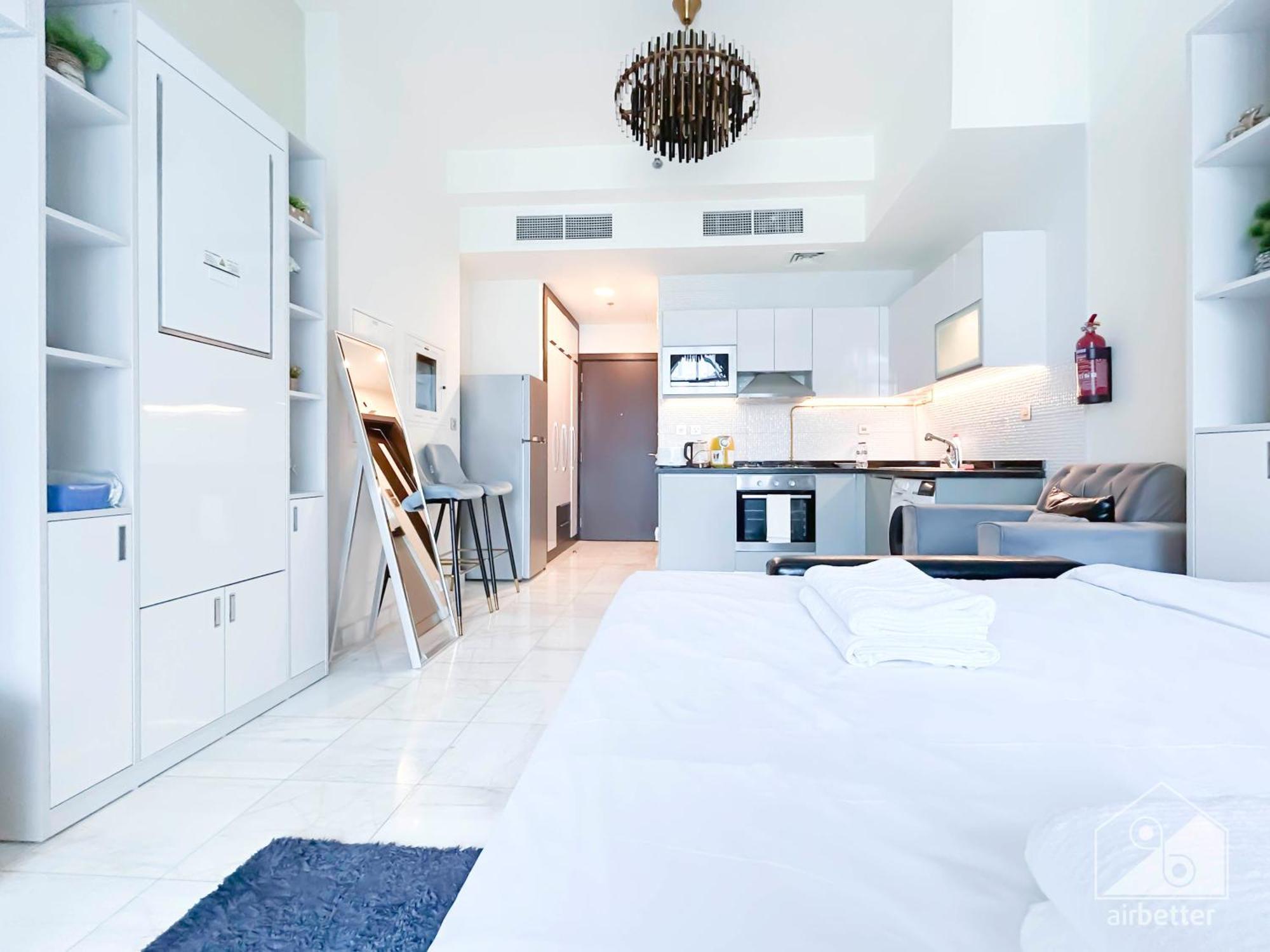 Contemporary With View In Business Bay Dubaï