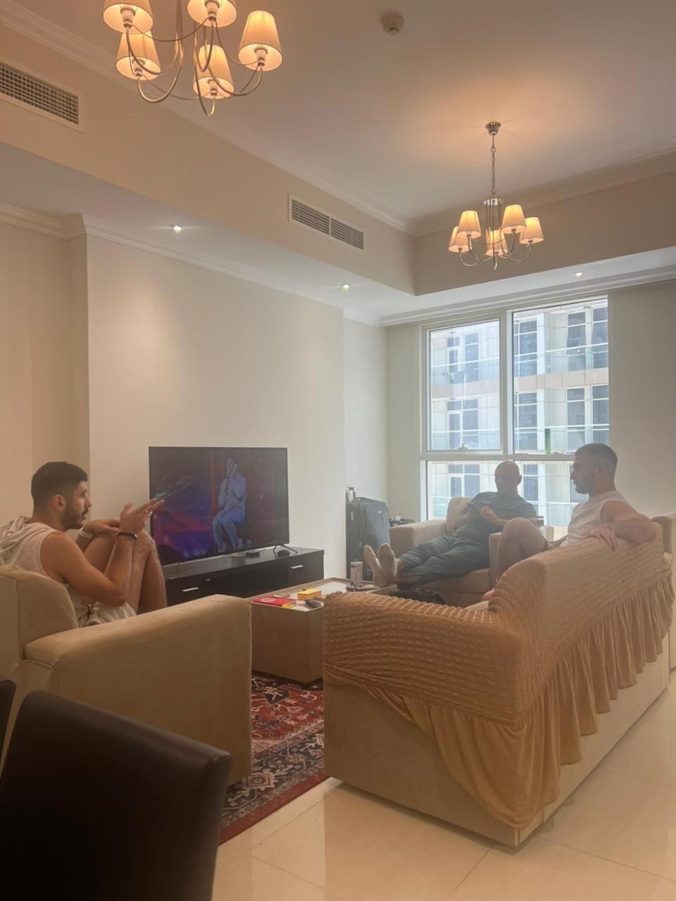 Downtown Holiday's - 1 Min To Mall & Burj Khalifa Asrama *