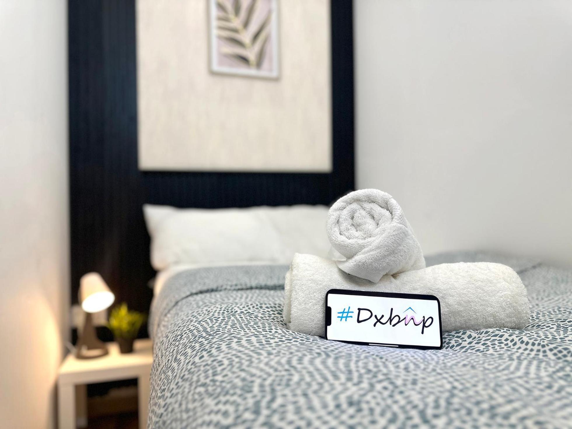 Nomad Partition In Barsha Heights 3 Mins To Icm Metro *