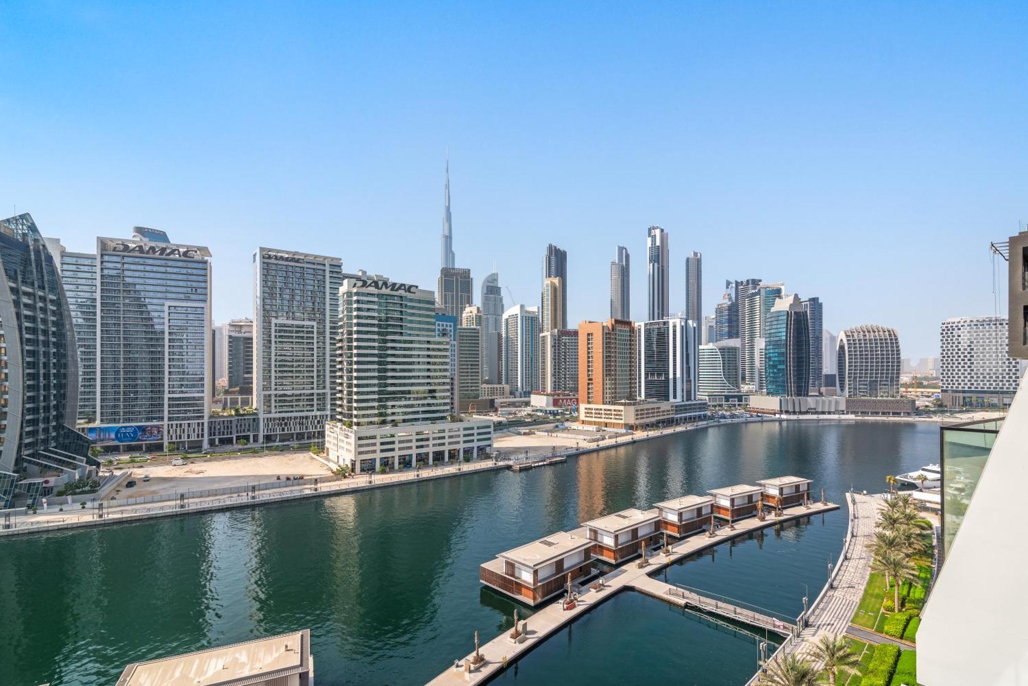 Furnished Binghatti Canal - Burj Khalifa View, * Dubái