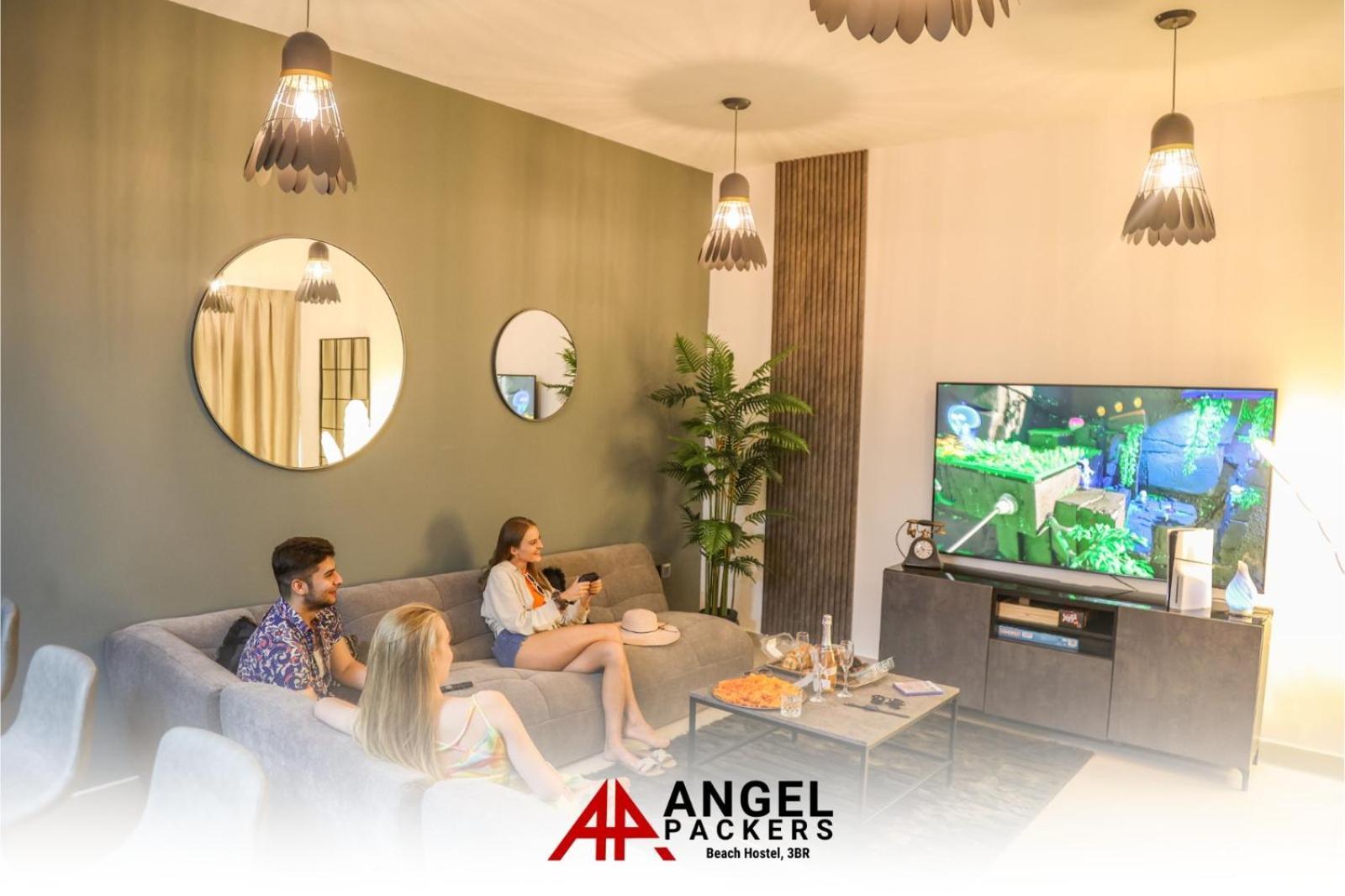 Hostal Angel Packers With Seaview In Marina Walk *