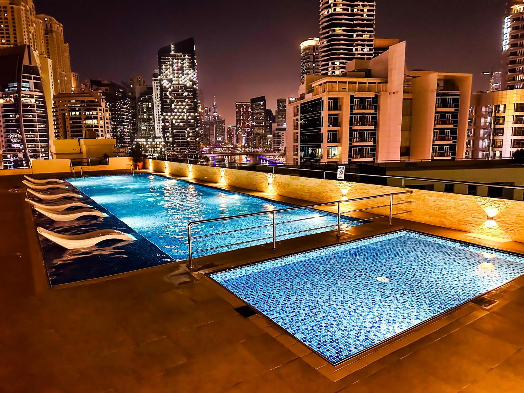 Elite Waterfront 3br Haven With Marina And Sea Views Apartamento