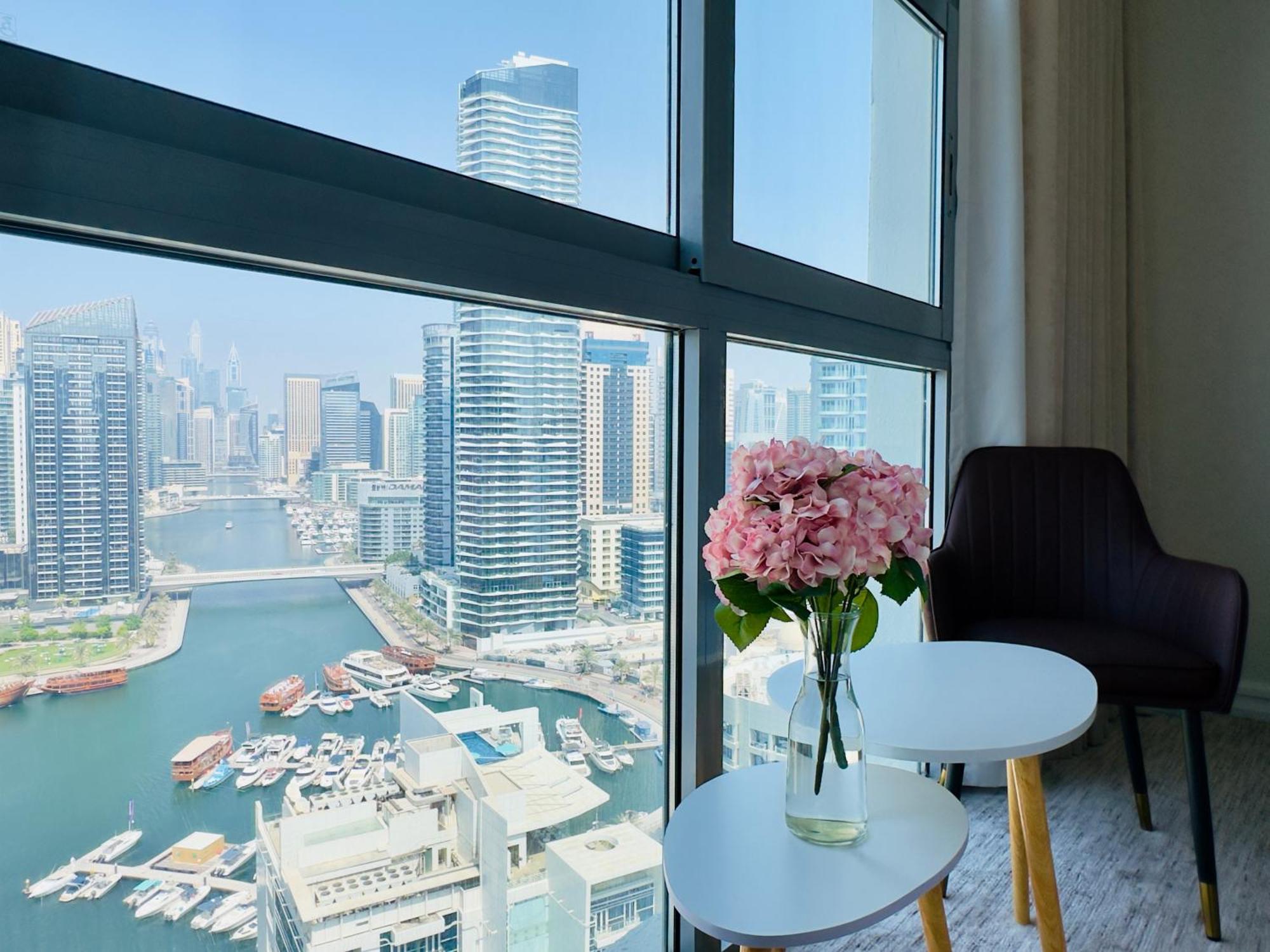 Elite Waterfront 3br Haven With Marina And Sea Views Apartamento