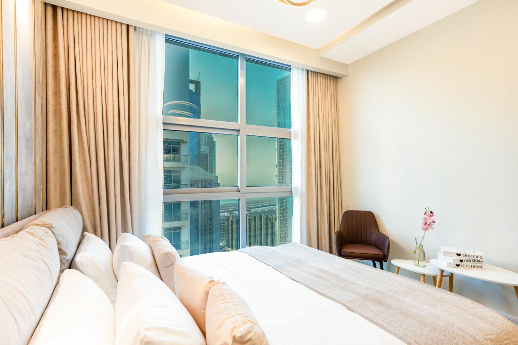 Elite Waterfront 3br Haven With Marina And Sea Views Apartamento