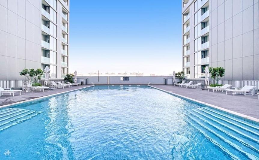 Rosenheim-Sophisticated Modern Stay 1 Bedroom In Meydan Appartement