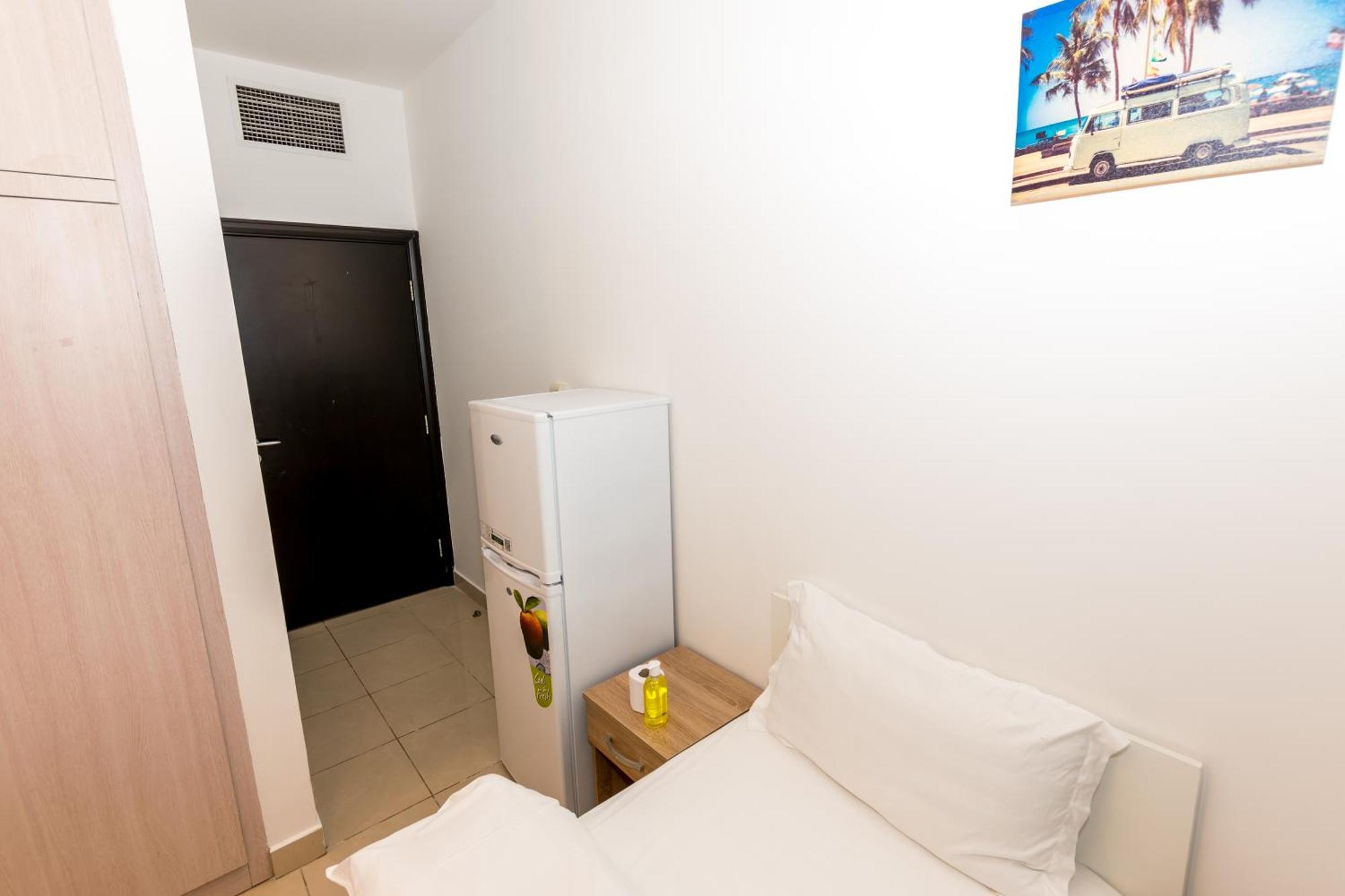 La Rivera For Ladies Apartamento Dubái
